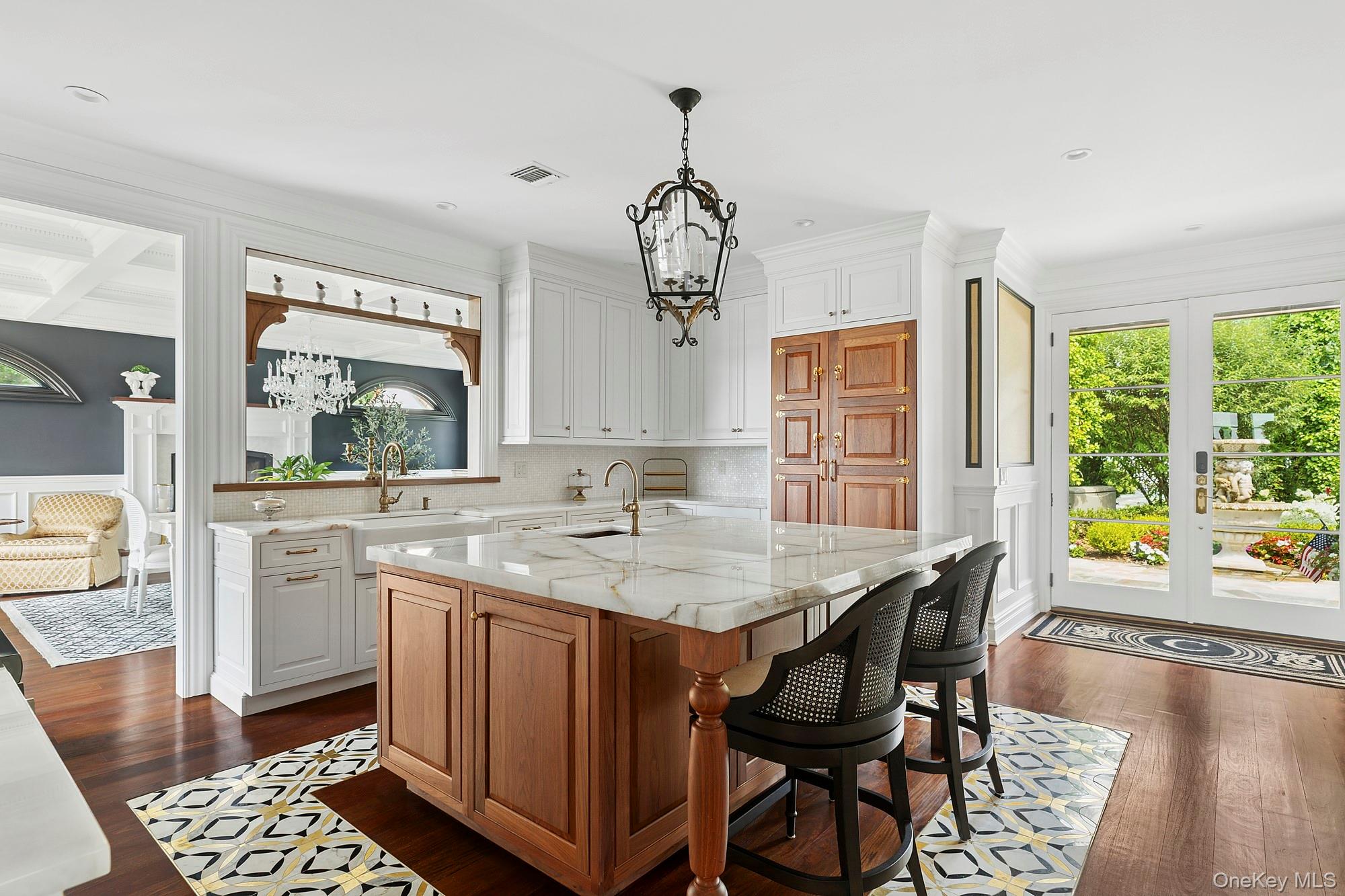 353 Centre Island Road, Oyster Bay, NY 11771