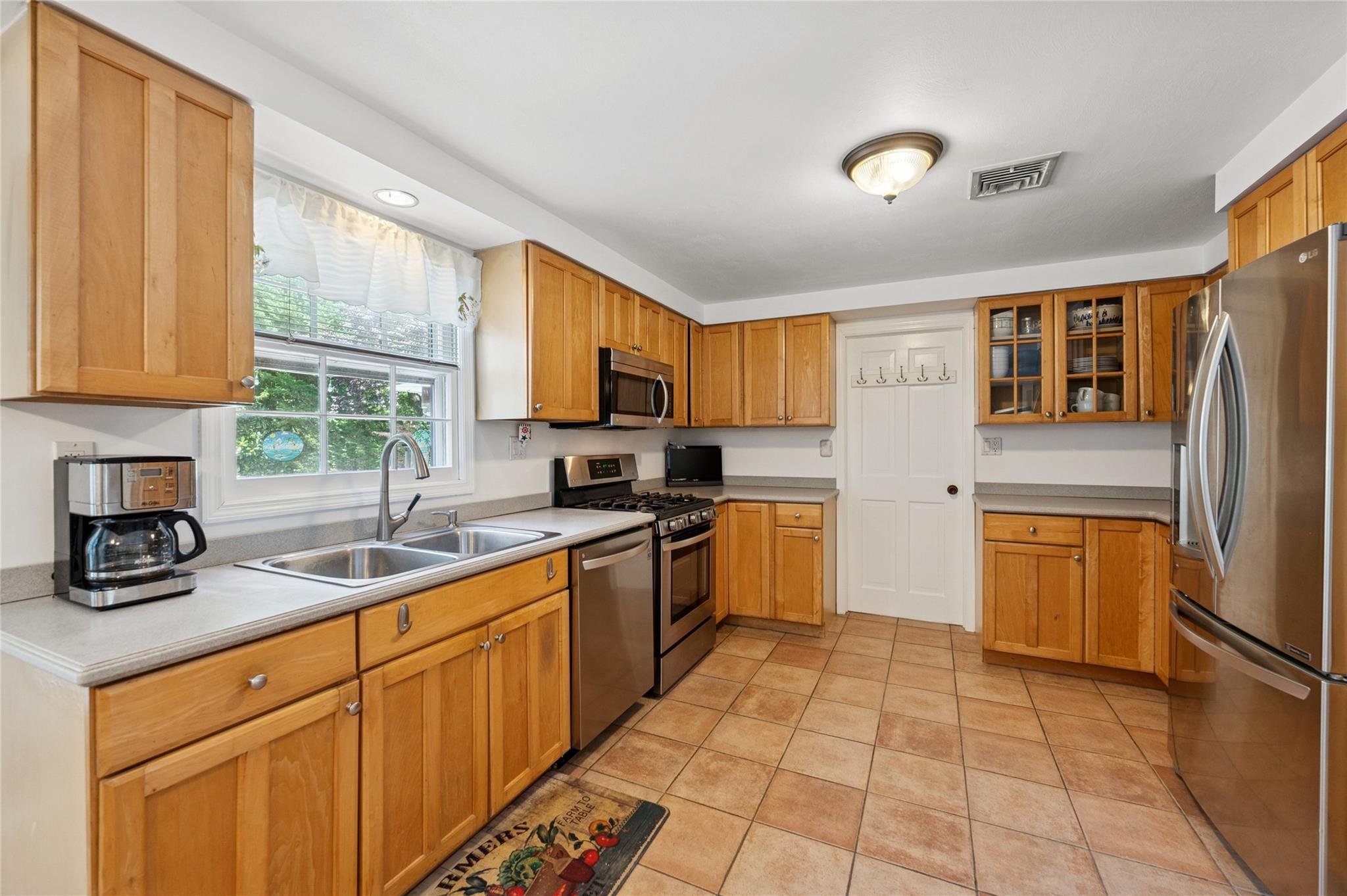 21 Windwood Court, Westhampton, NY 11977