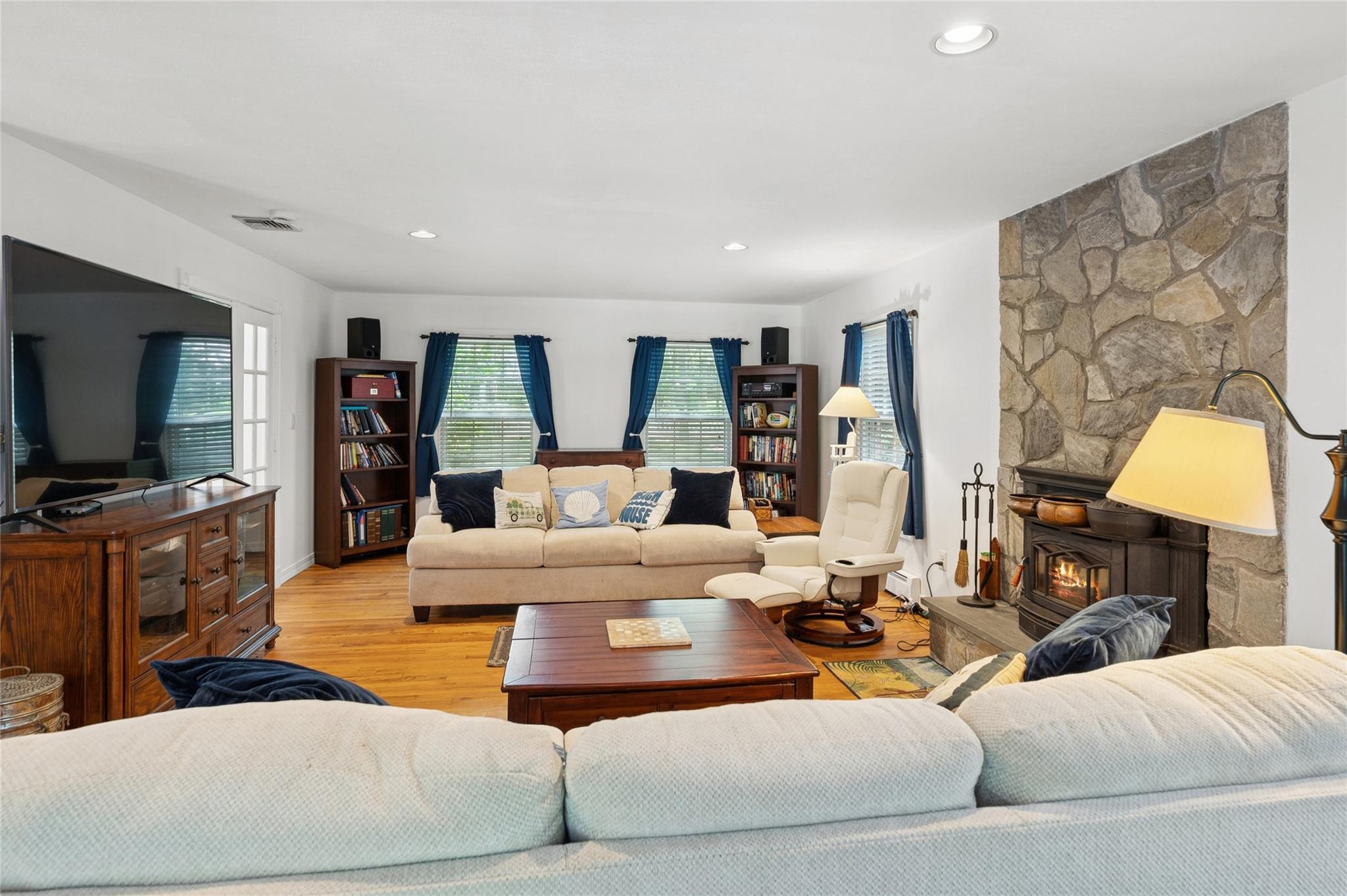 21 Windwood Court, Westhampton, NY 11977