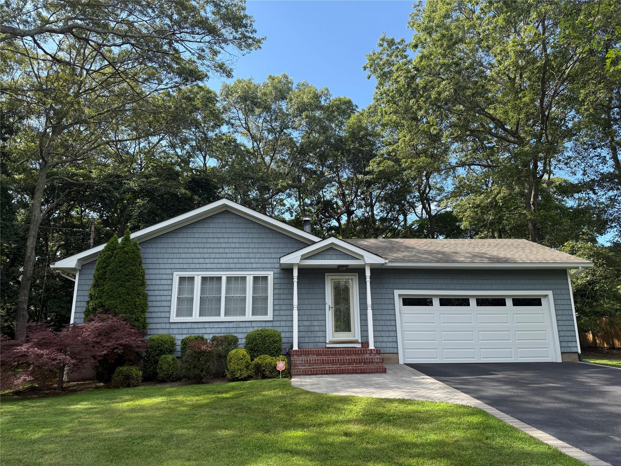 17 E Moriches Boulevard, East Moriches, NY 11940