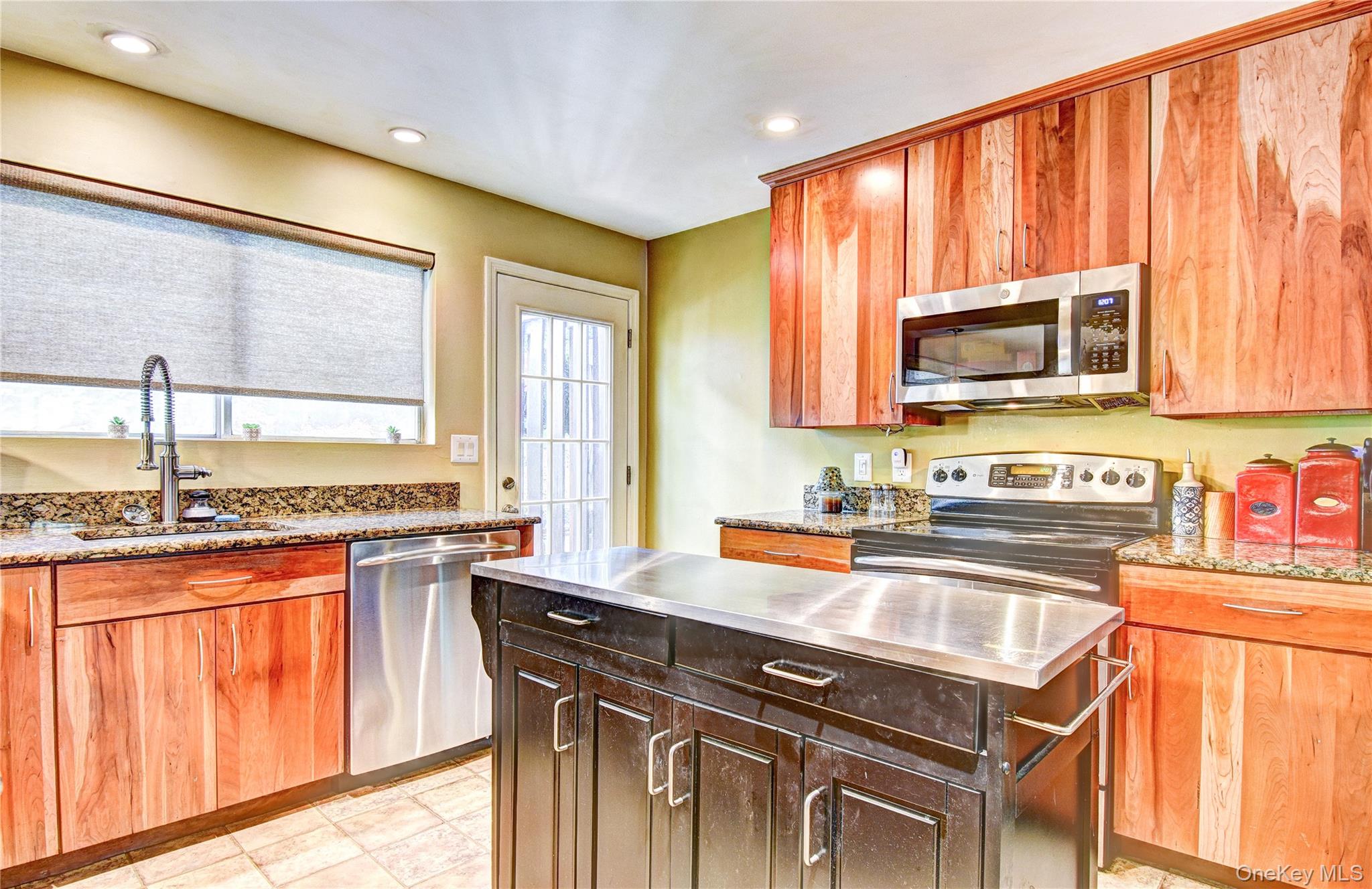 201 Old Mill Road, Southfields, NY 10975