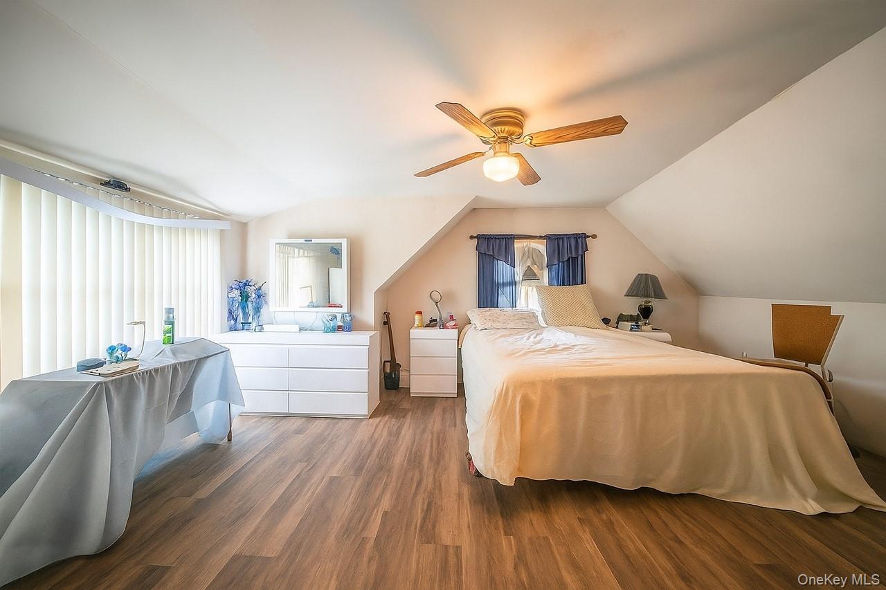 14 Arcadia Drive, Dix Hills, NY 11746