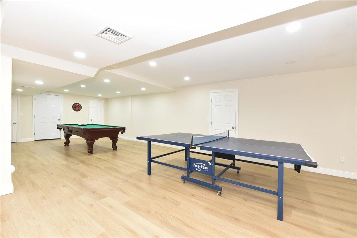 60 Willis Lane, Syosset, NY 11791