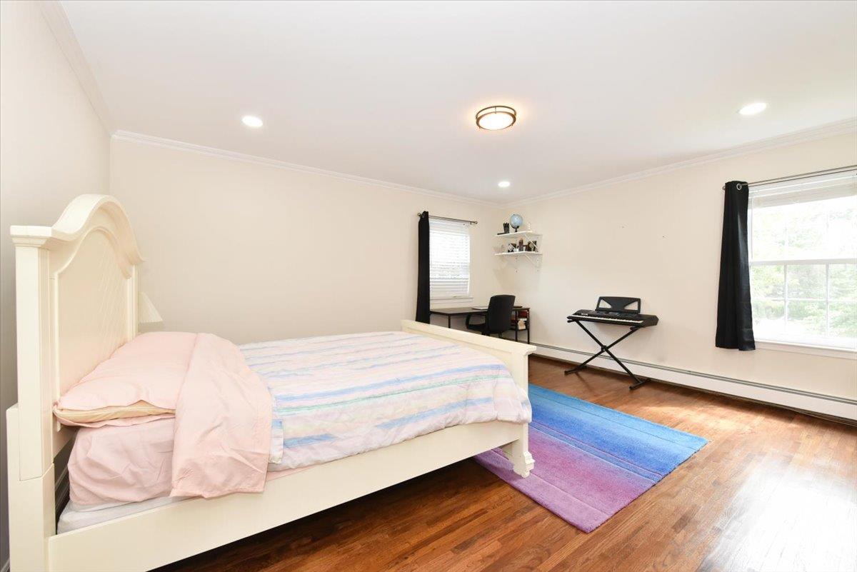 60 Willis Lane, Syosset, NY 11791