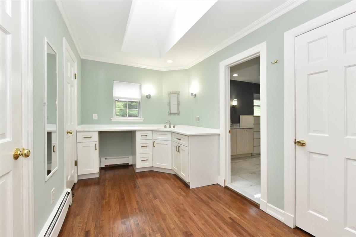 60 Willis Lane, Syosset, NY 11791