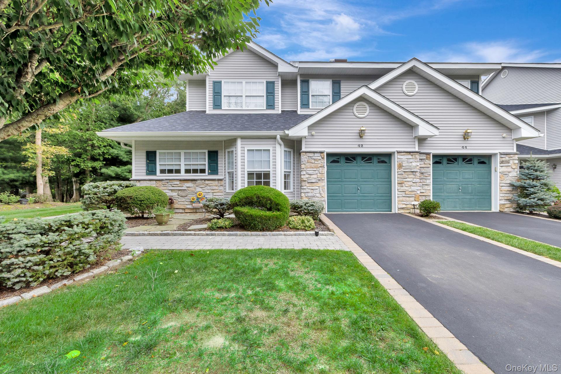 42 Willow Wood Drive, East Setauket, NY 11733