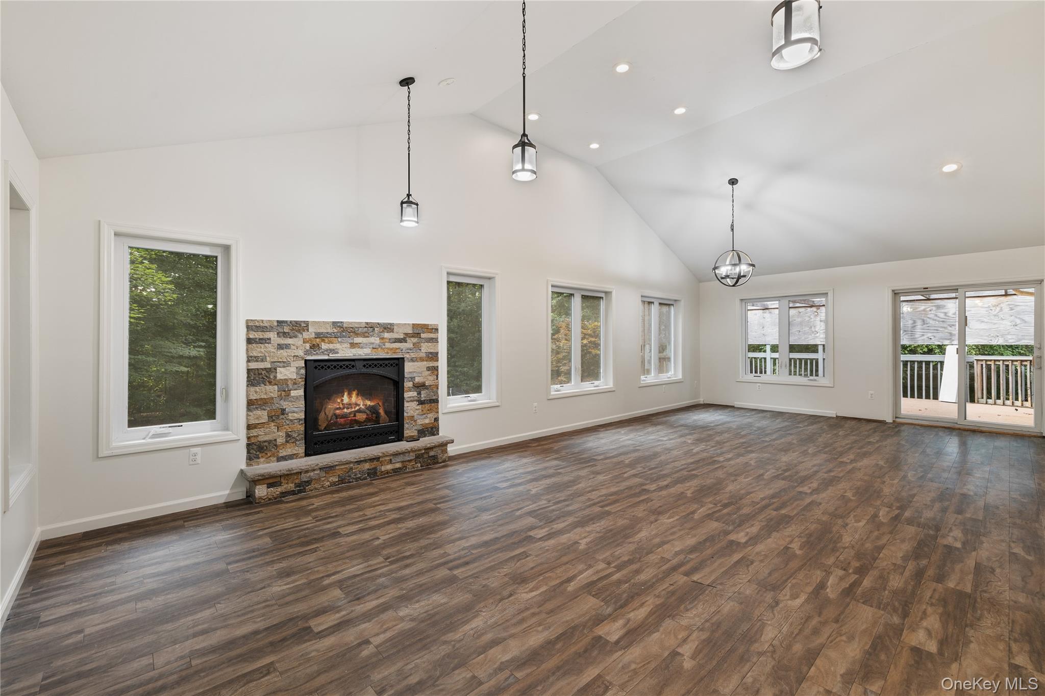 11 Brookview Boulevard, Chestnut Ridge, NY 10977