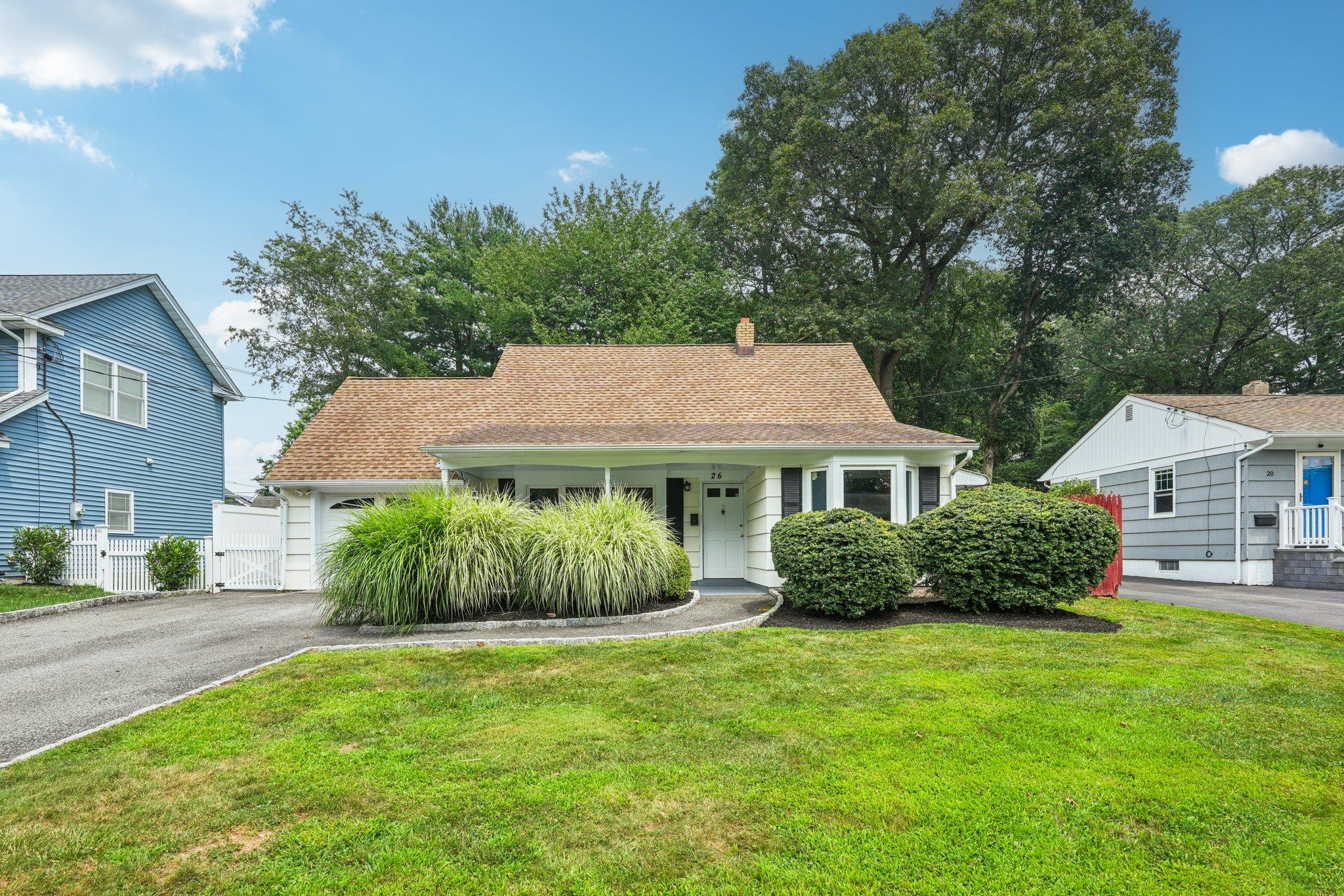 26 Center Street, Pearl River, NY 10965