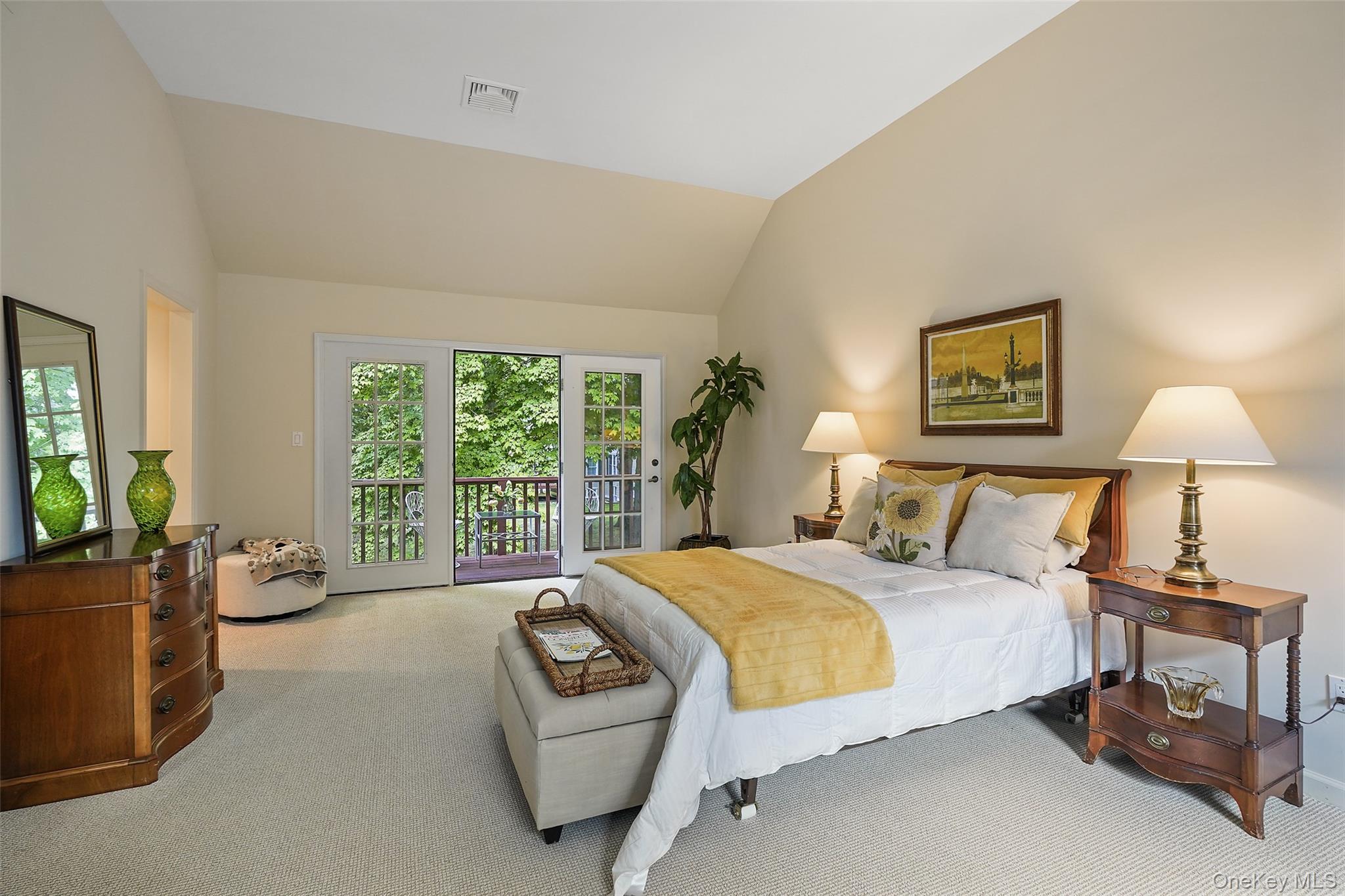 18 Cross River Road, Mount Kisco, NY 10549