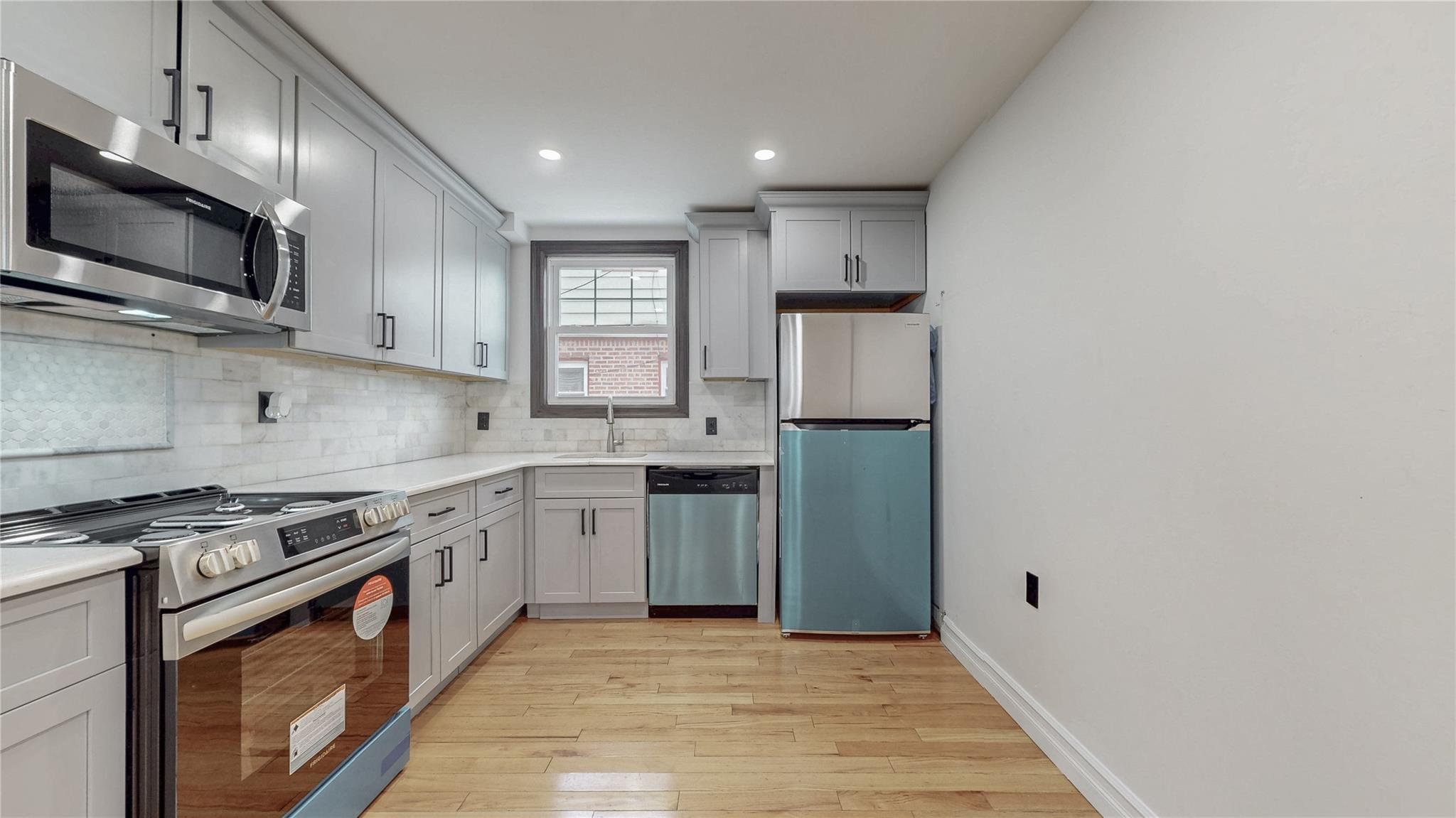 118-27 201st Street, Saint Albans, NY 11412