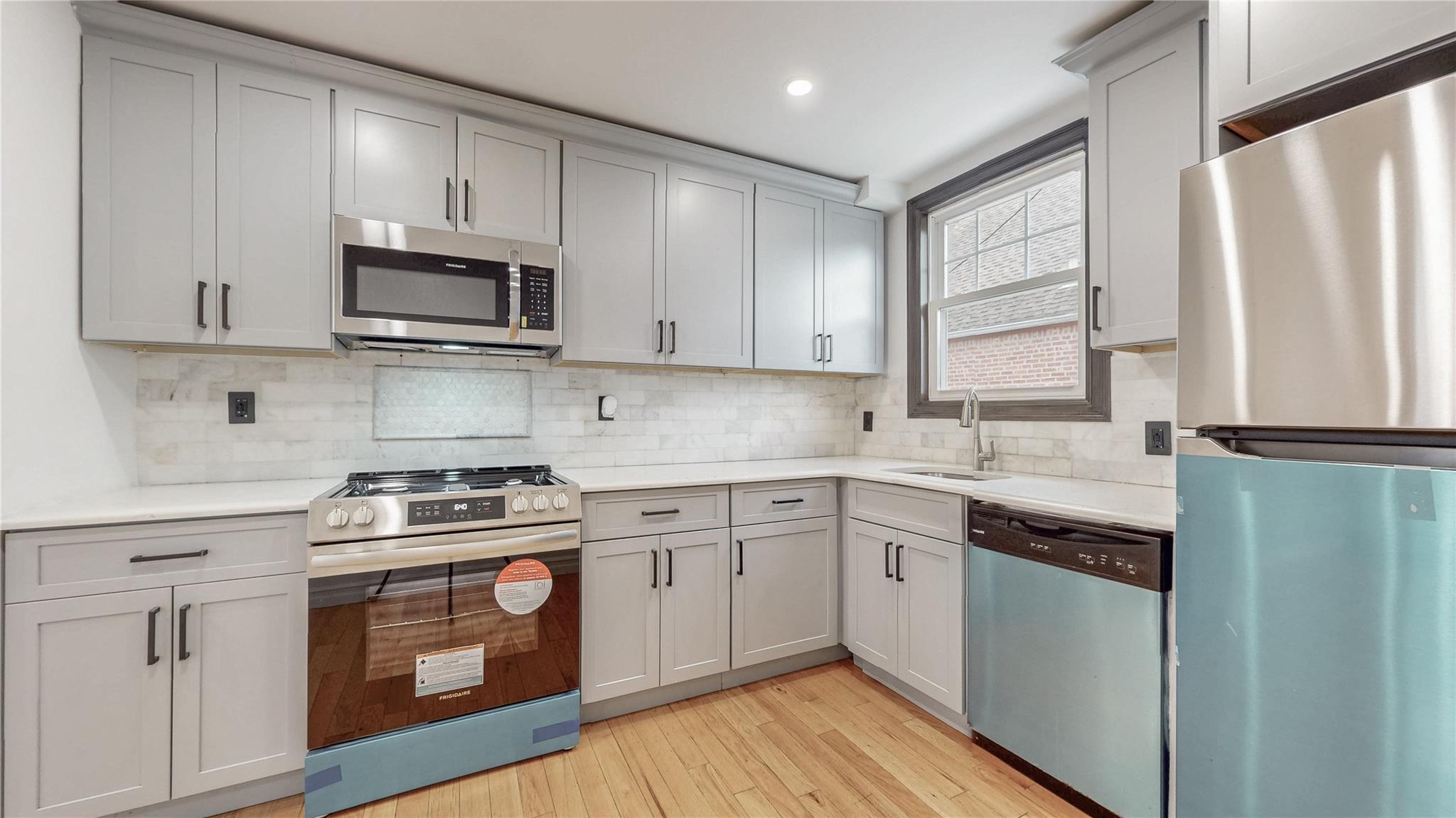 118-27 201st Street, Saint Albans, NY 11412