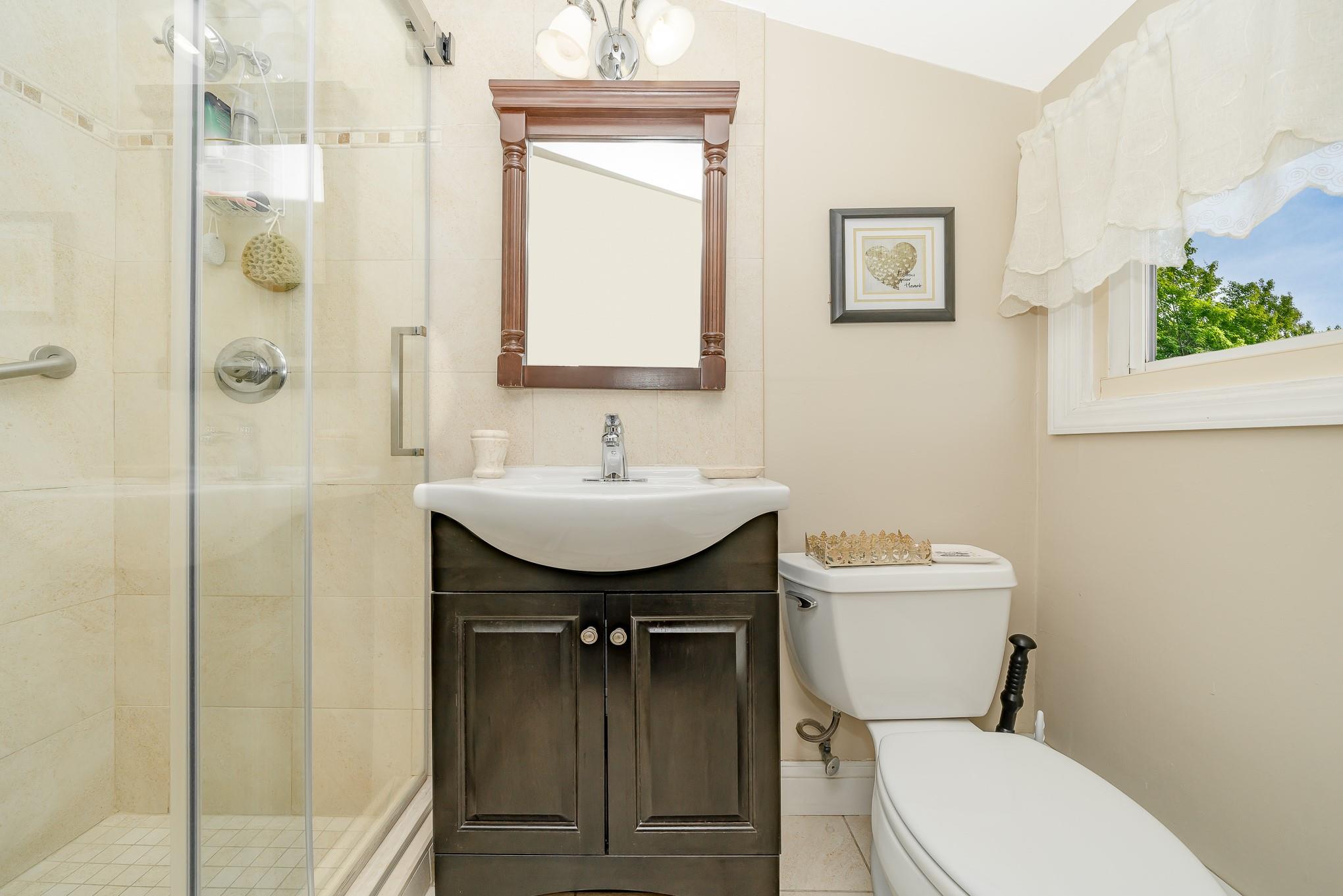 49 Iroquois Street E, Massapequa, NY 11758