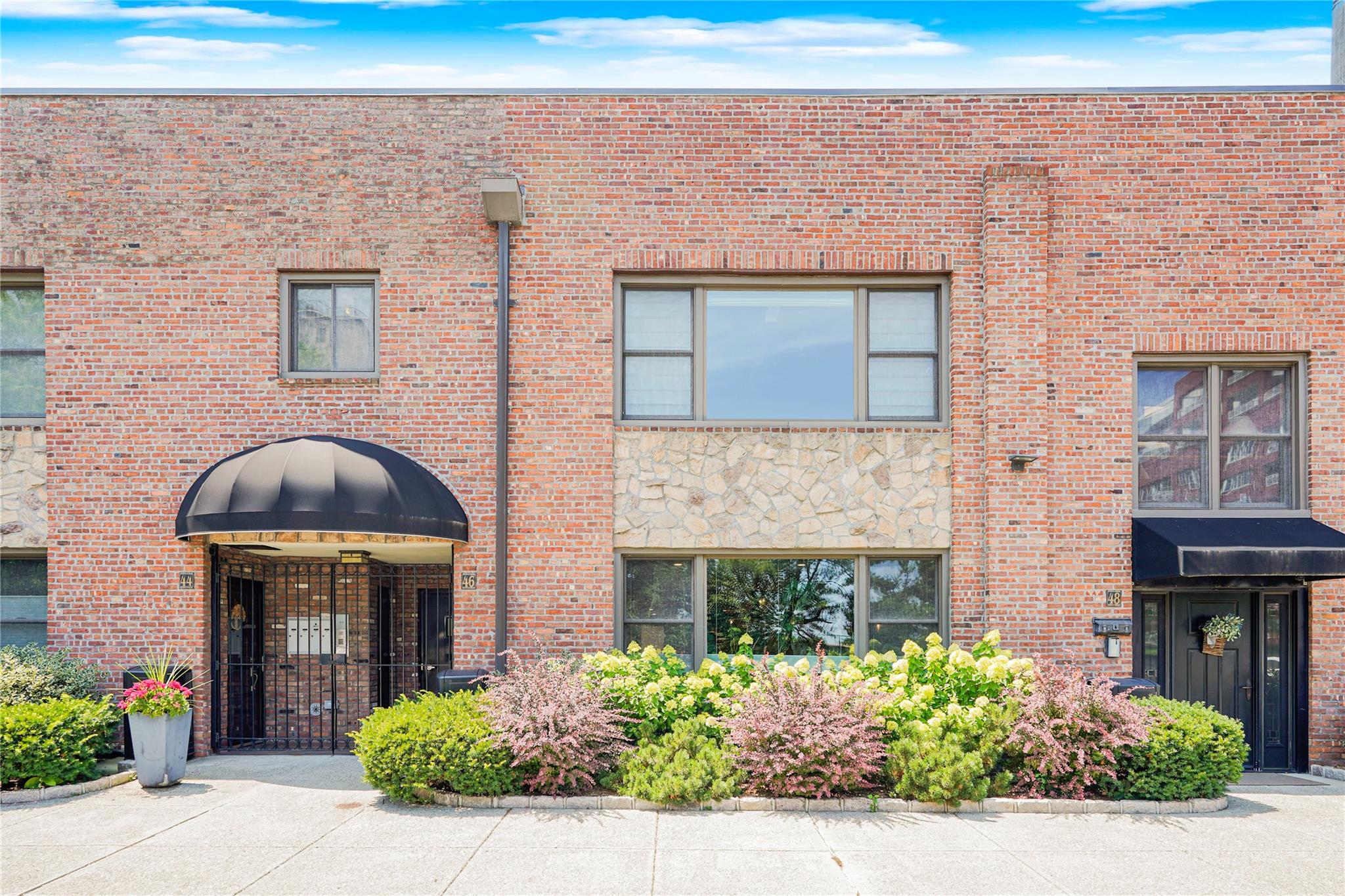 46 Bay St Landing # Q1F, Staten Island, NY 10301