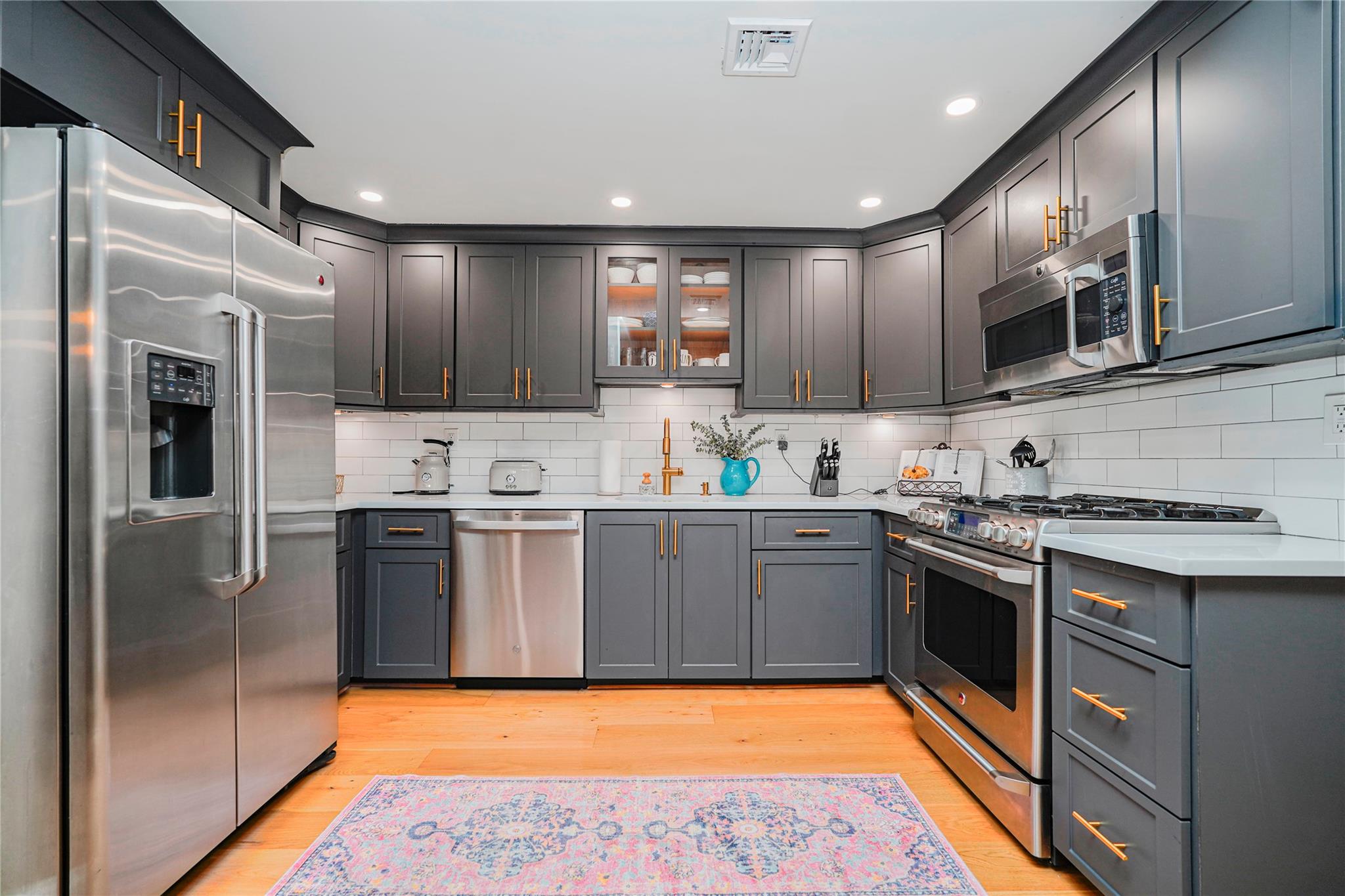 46 Bay St Landing # Q1F, Staten Island, NY 10301