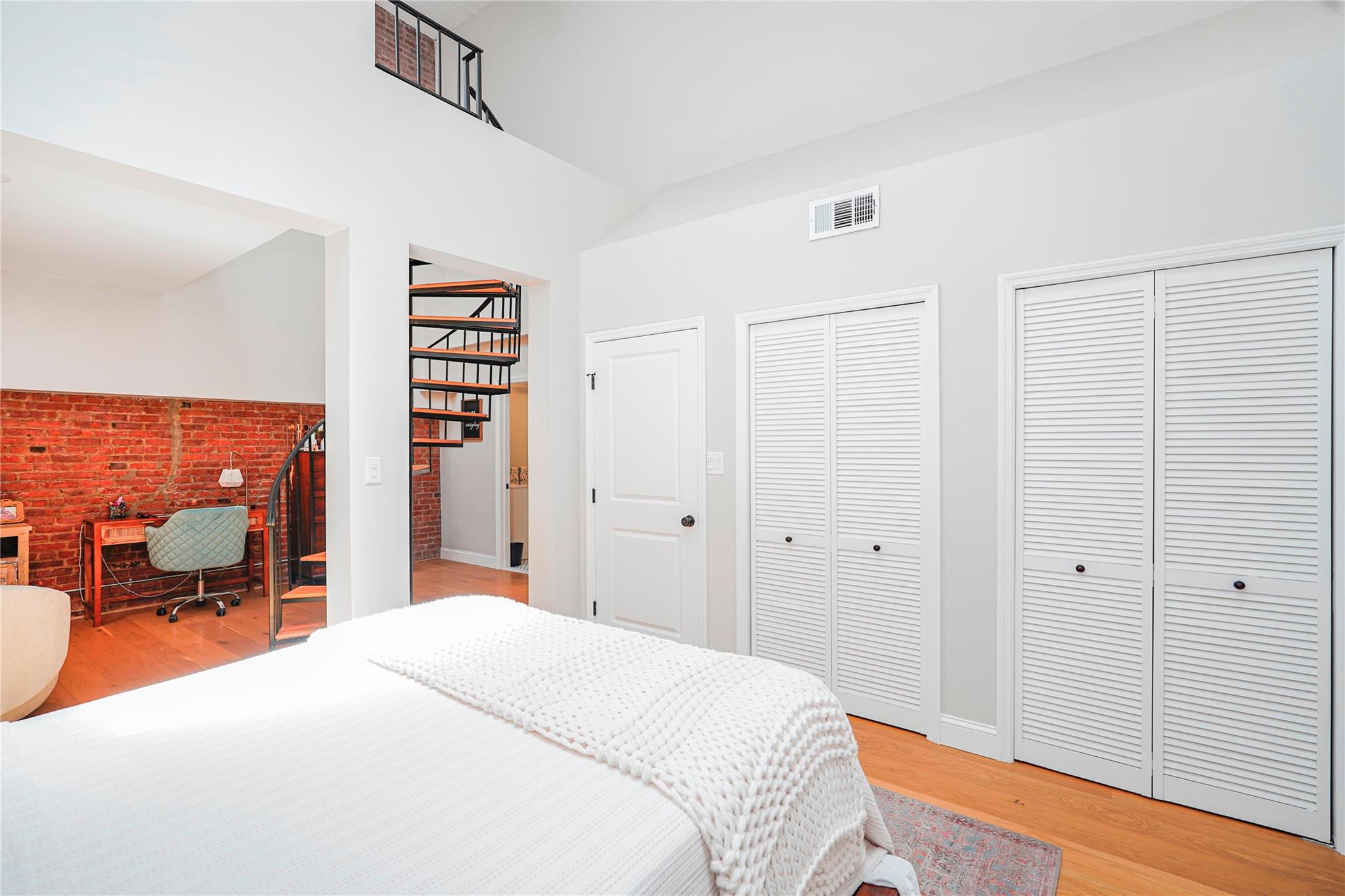 46 Bay St Landing # Q1F, Staten Island, NY 10301