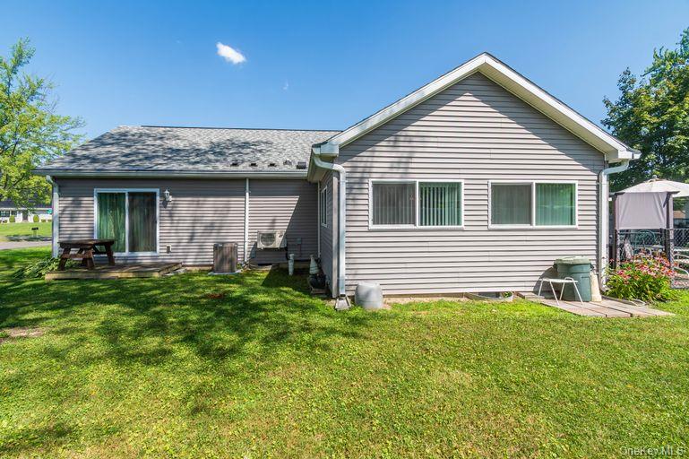 5 Meadowbrook Drive, Kingston, NY 12401