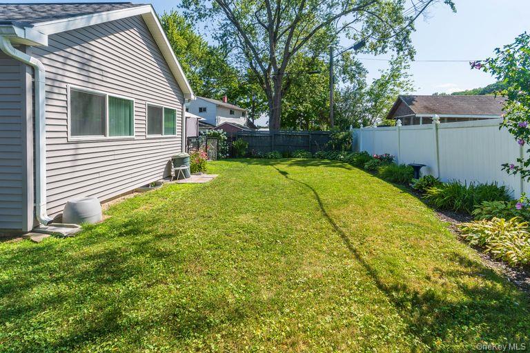 5 Meadowbrook Drive, Kingston, NY 12401