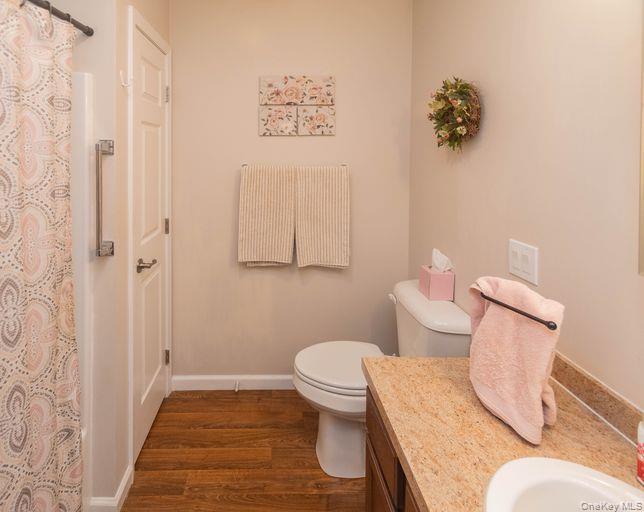 5 Meadowbrook Drive, Kingston, NY 12401