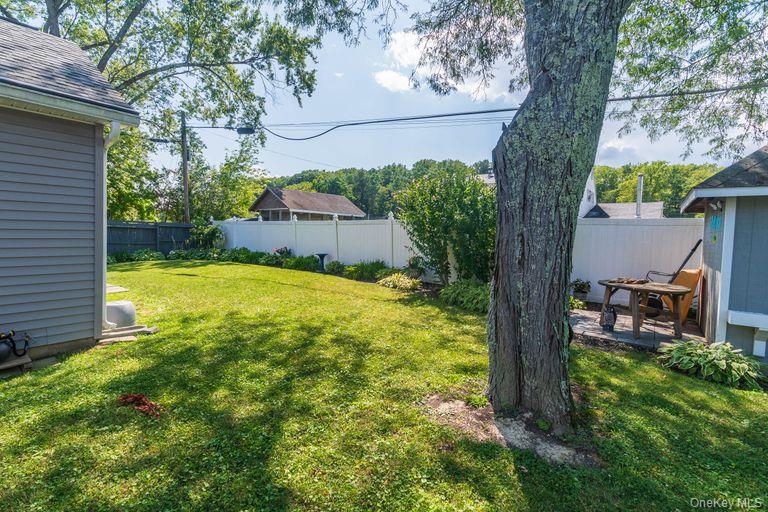 5 Meadowbrook Drive, Kingston, NY 12401