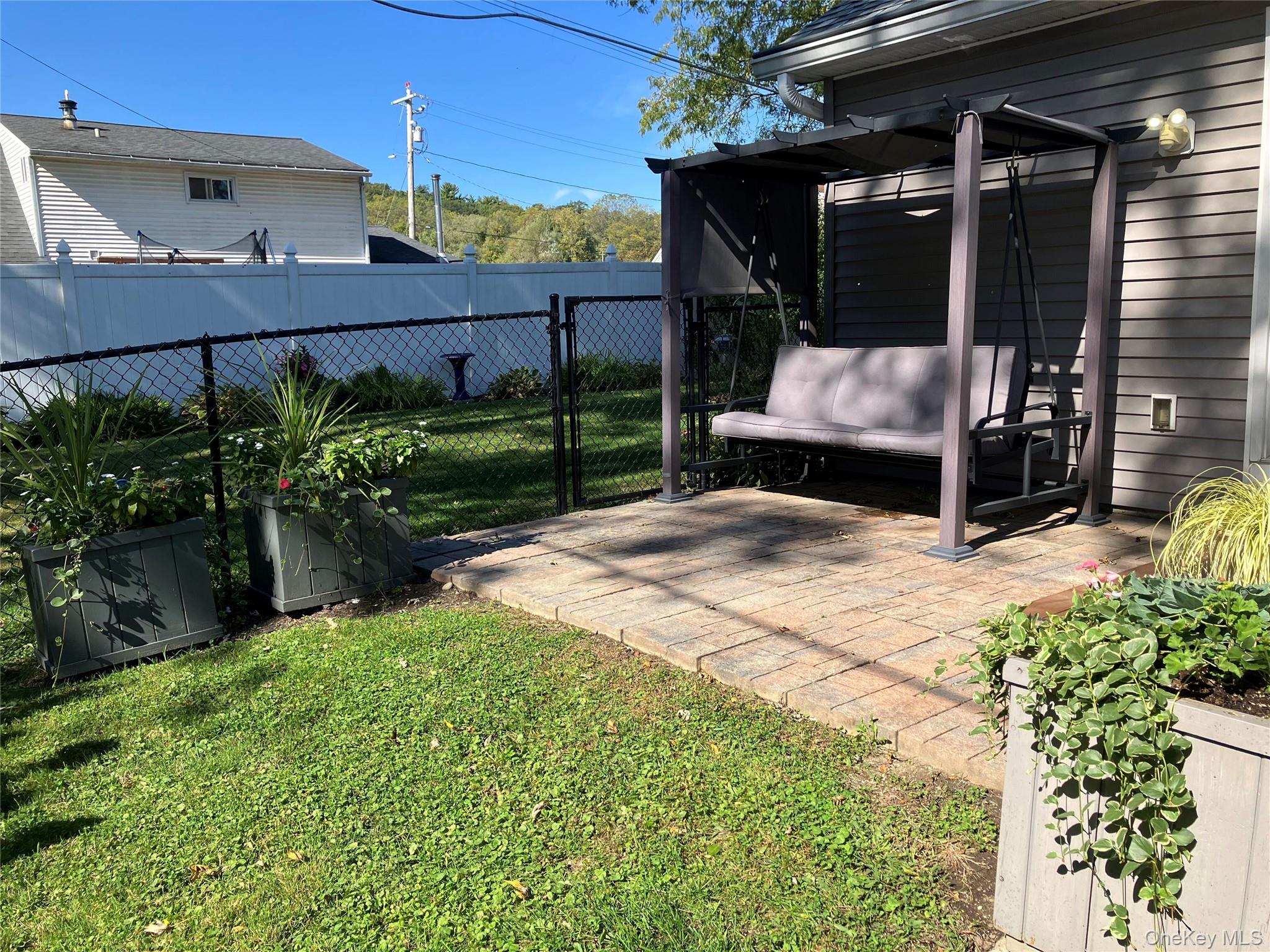 5 Meadowbrook Drive, Kingston, NY 12401