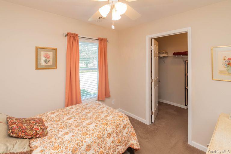 5 Meadowbrook Drive, Kingston, NY 12401