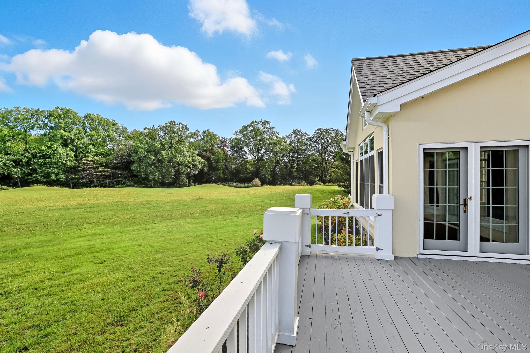 27 Doral Greens Drive E, Rye Brook, NY 10573