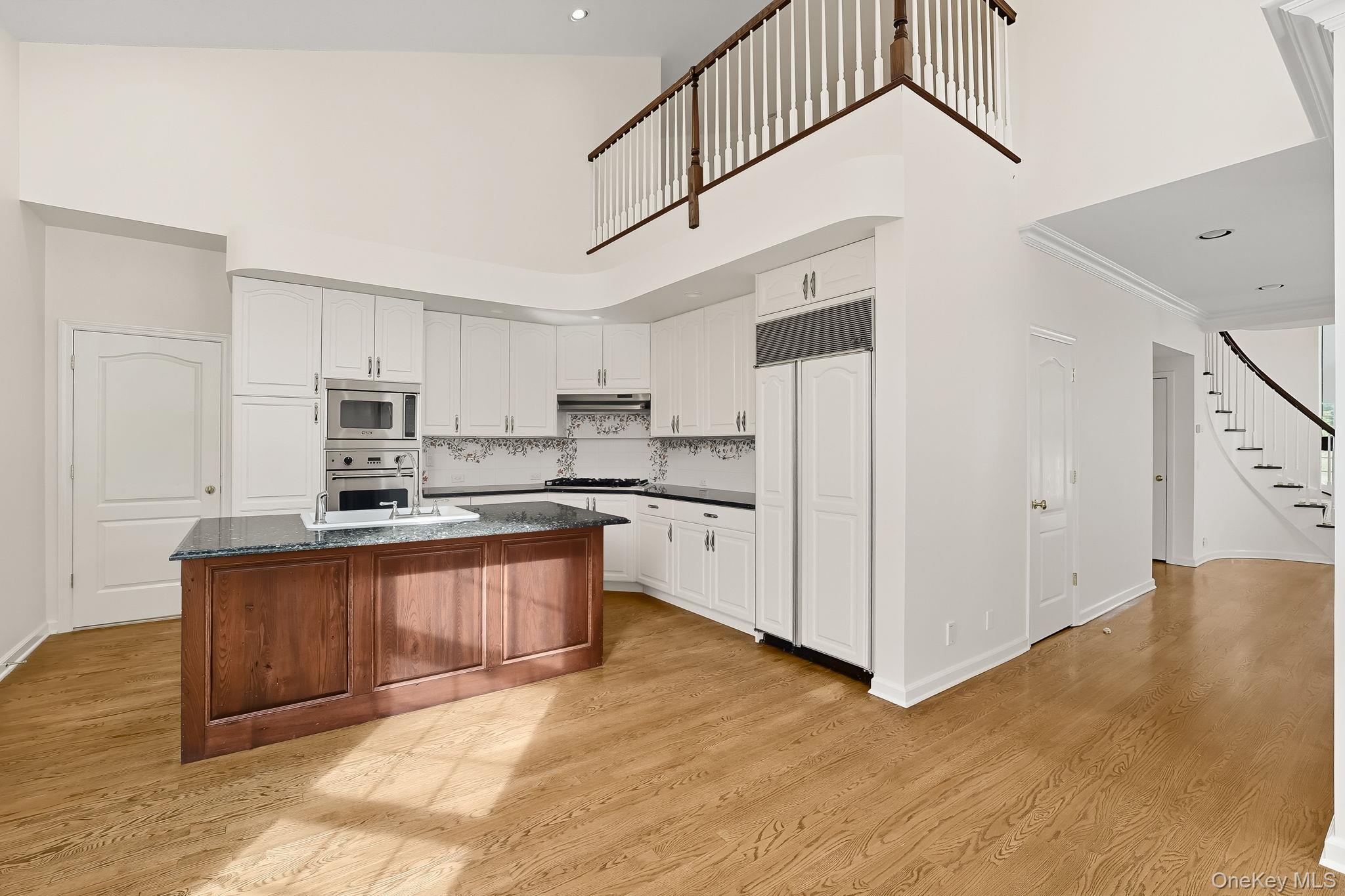 27 Doral Greens Drive E, Rye Brook, NY 10573