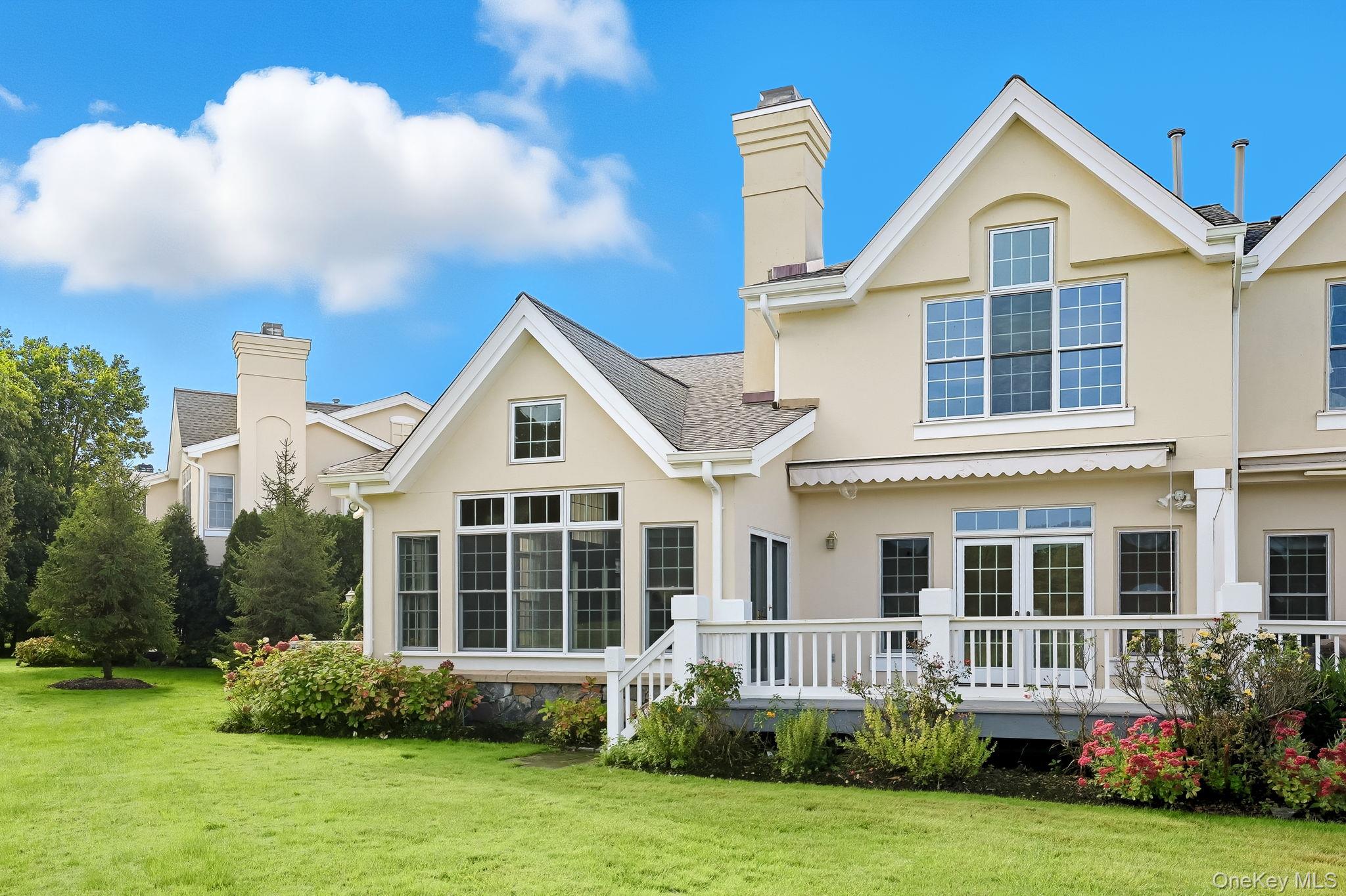 27 Doral Greens Drive E, Rye Brook, NY 10573