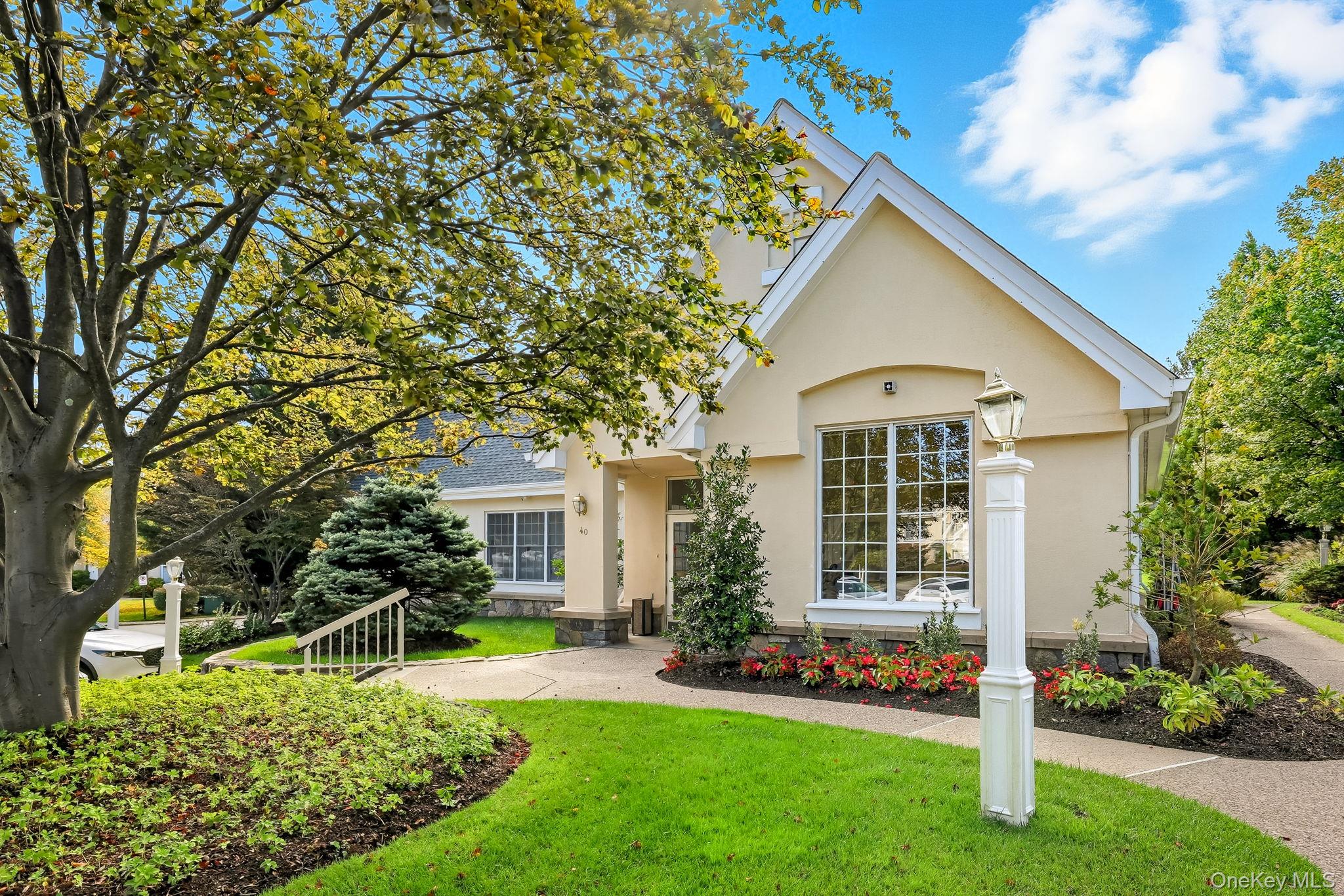 27 Doral Greens Drive E, Rye Brook, NY 10573