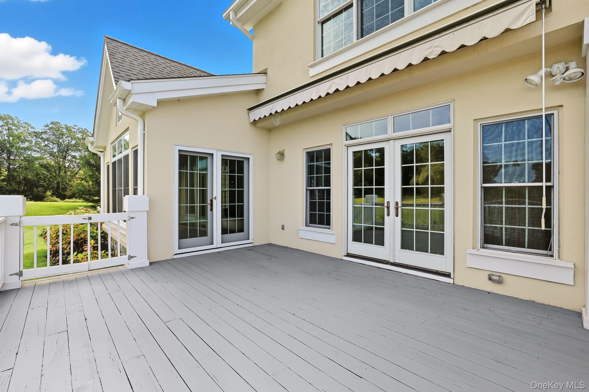 27 Doral Greens Drive E, Rye Brook, NY 10573