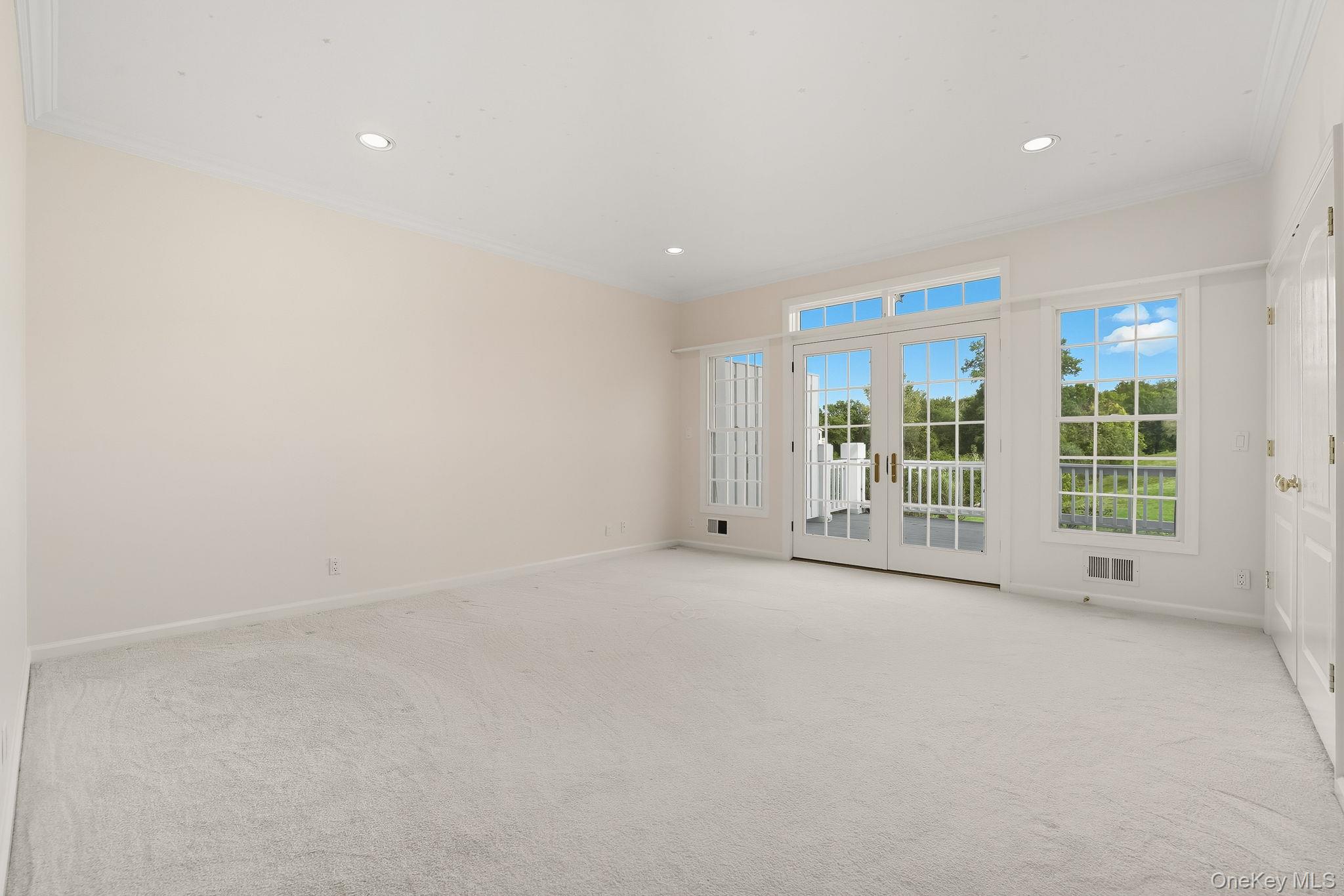 27 Doral Greens Drive E, Rye Brook, NY 10573