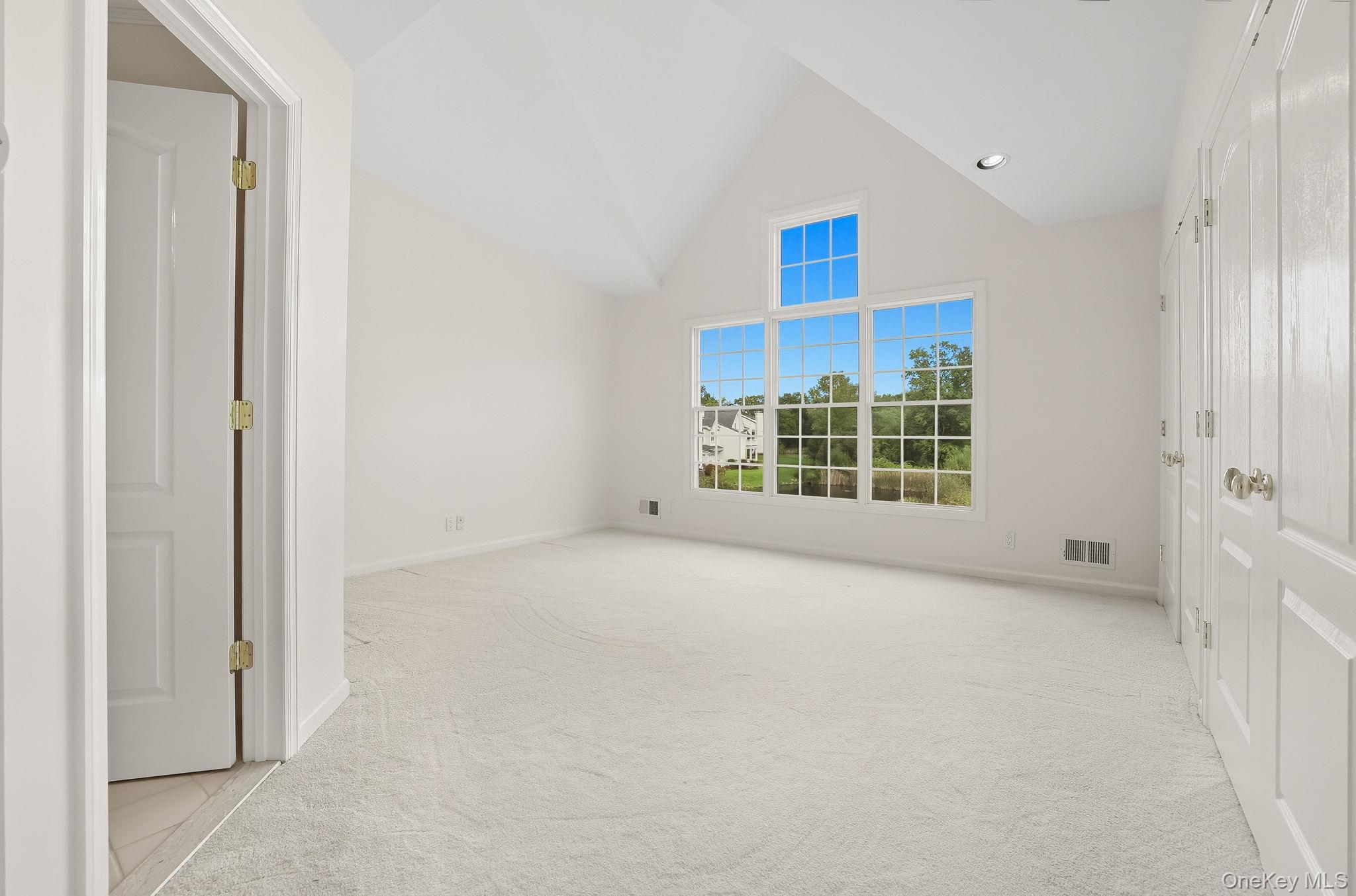 27 Doral Greens Drive E, Rye Brook, NY 10573