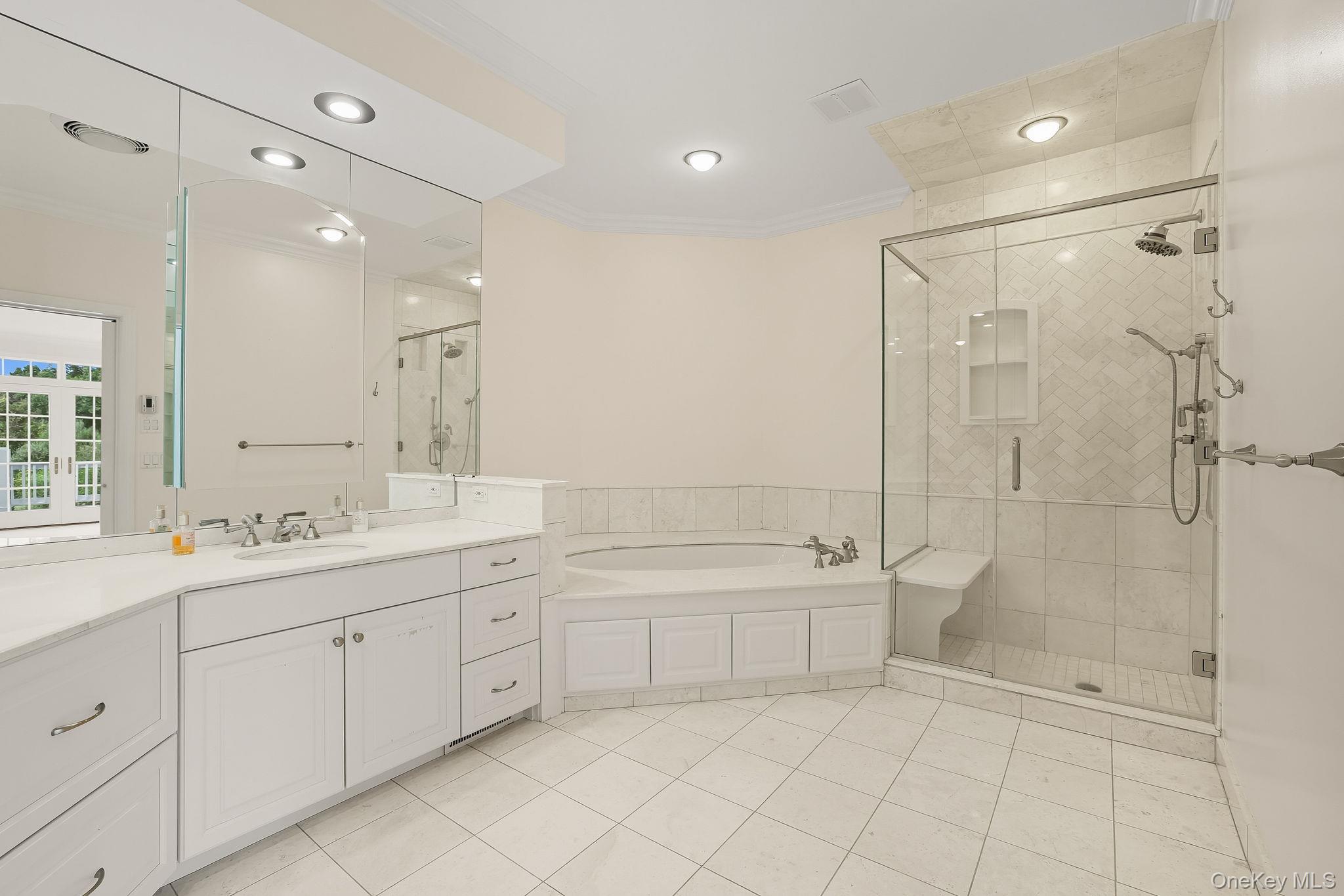 27 Doral Greens Drive E, Rye Brook, NY 10573