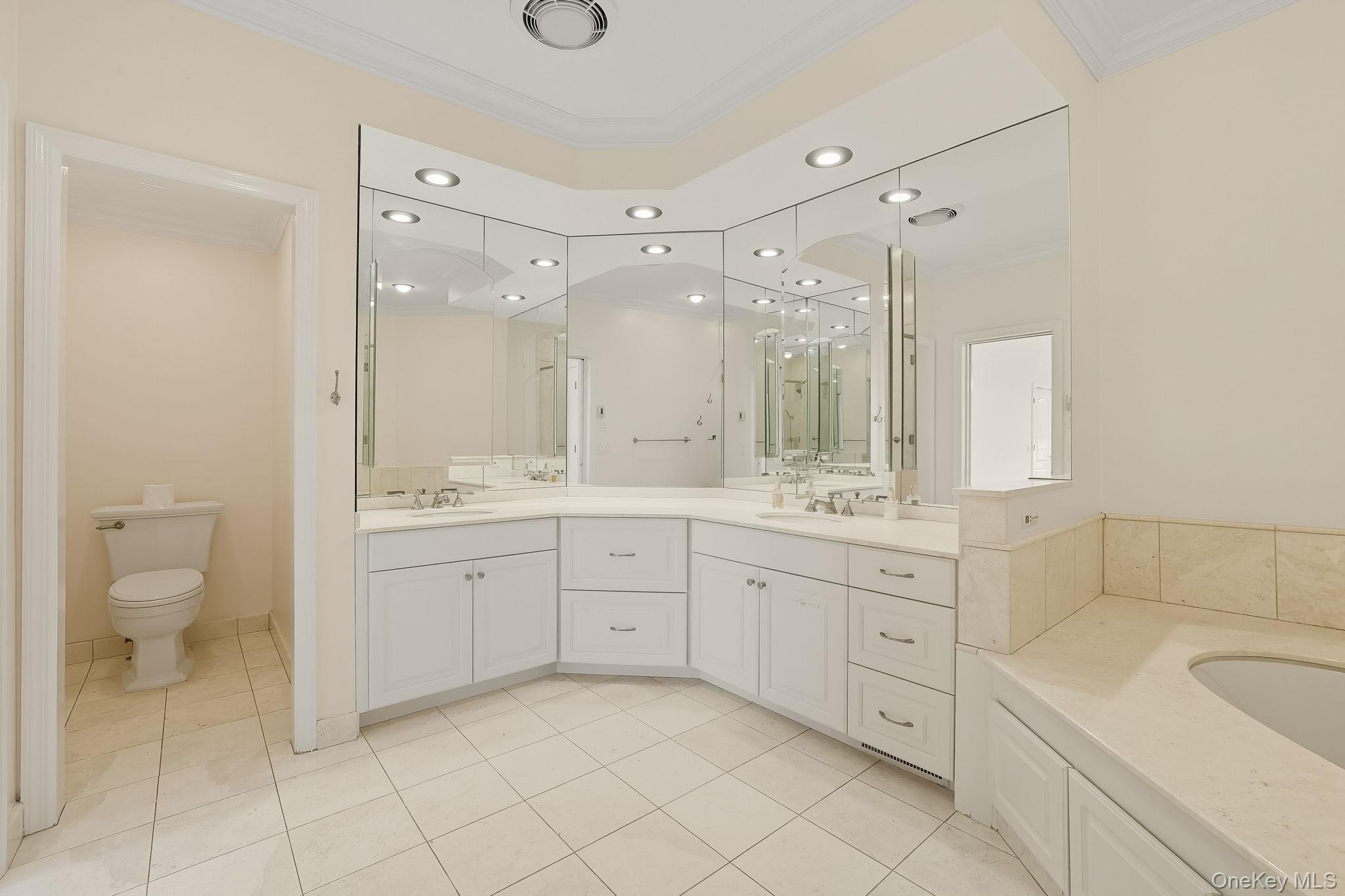 27 Doral Greens Drive E, Rye Brook, NY 10573