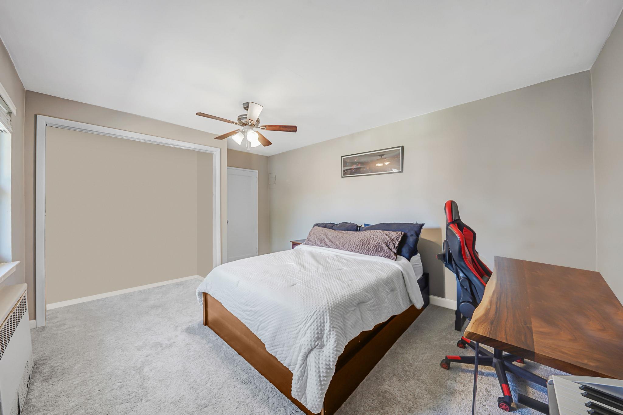 4 S Forrest Avenue # B, Rockville Centre, NY 11570