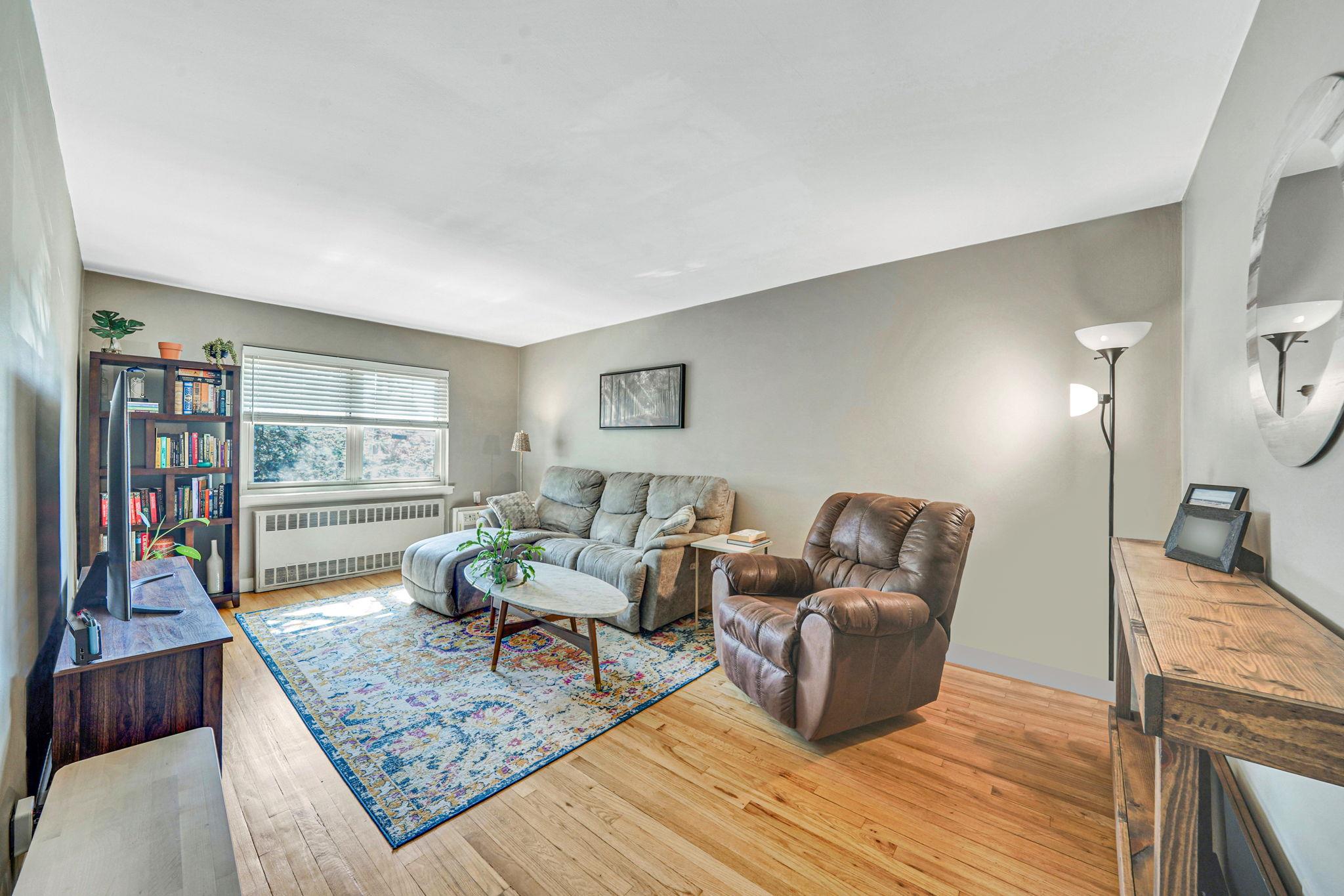 4 S Forrest Avenue # B, Rockville Centre, NY 11570