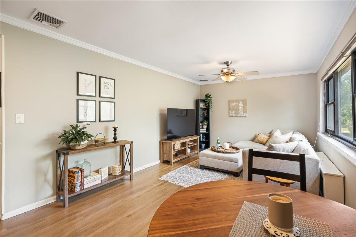 109 15th # G 2, Garden City, NY 11530