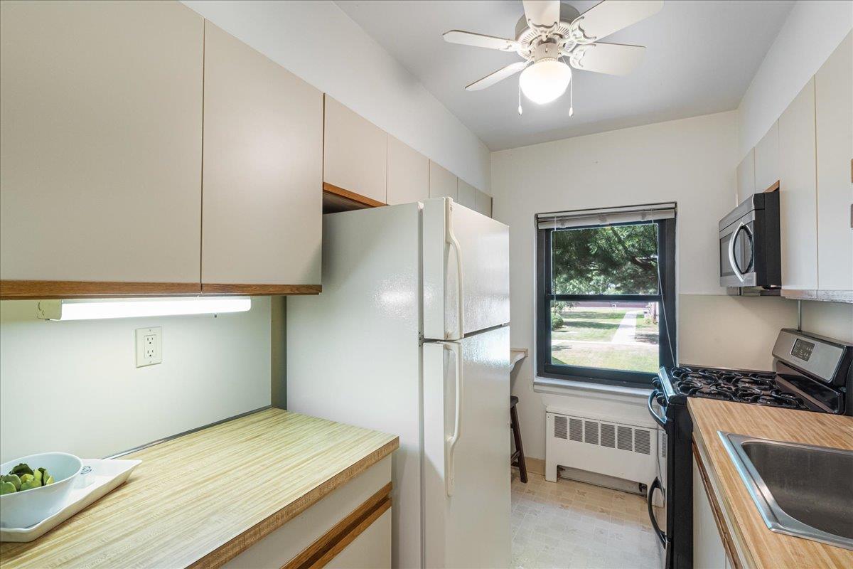 109 15th # G 2, Garden City, NY 11530