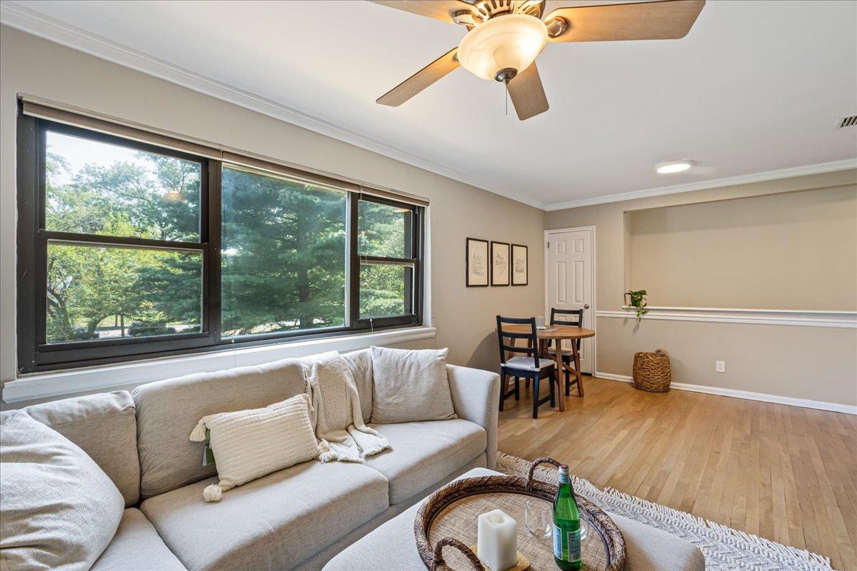 109 15th # G 2, Garden City, NY 11530