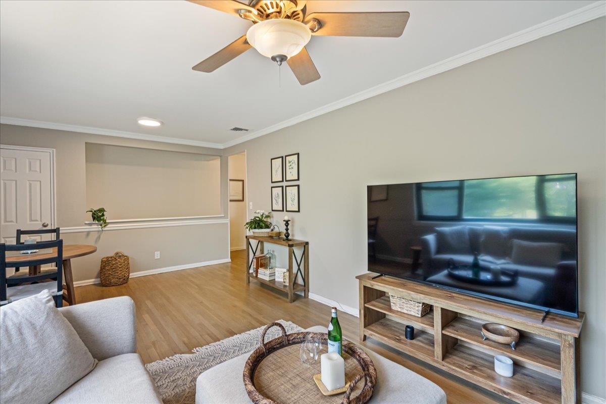 109 15th # G 2, Garden City, NY 11530