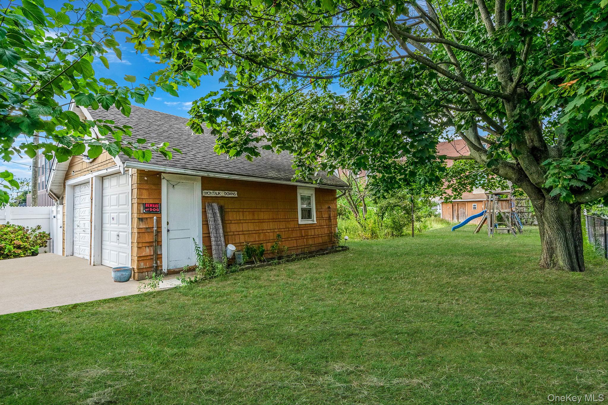 33 Nassau Parkway, Oceanside, NY 11572