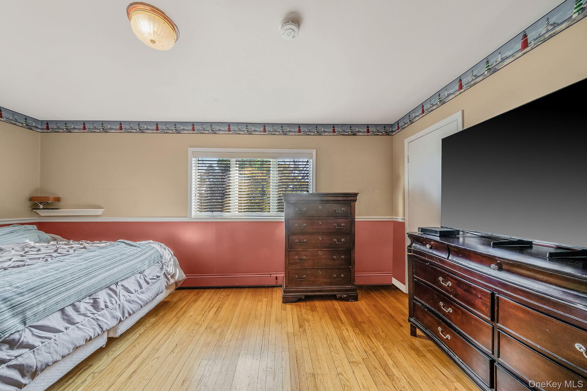 33 Nassau Parkway, Oceanside, NY 11572