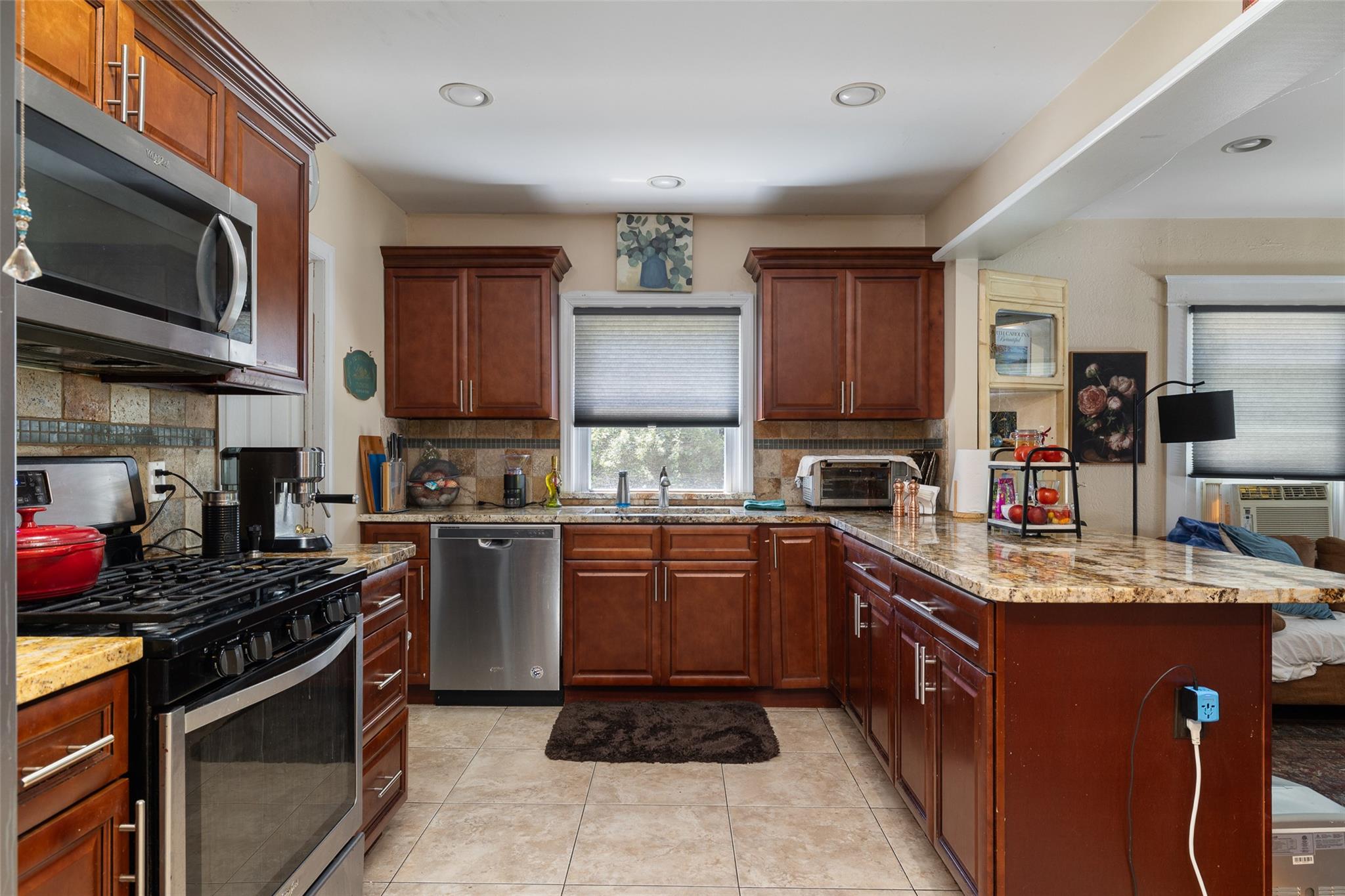 175 S Dunton Avenue, East Patchogue, NY 11772