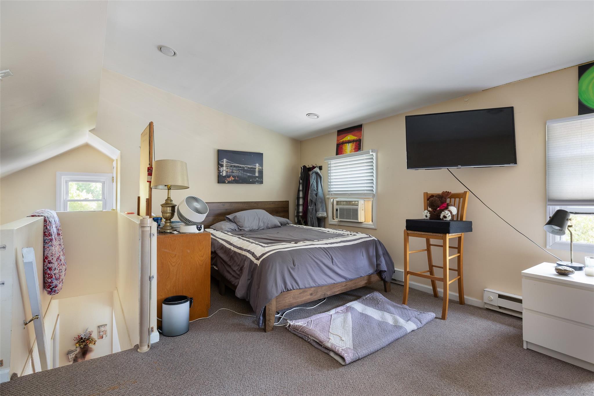 175 S Dunton Avenue, East Patchogue, NY 11772