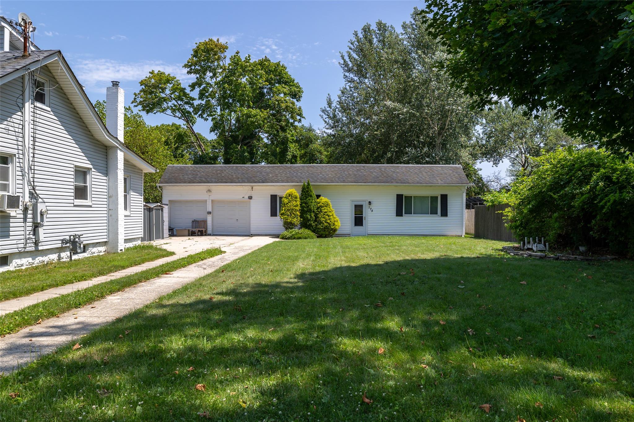 175 S Dunton Avenue, East Patchogue, NY 11772