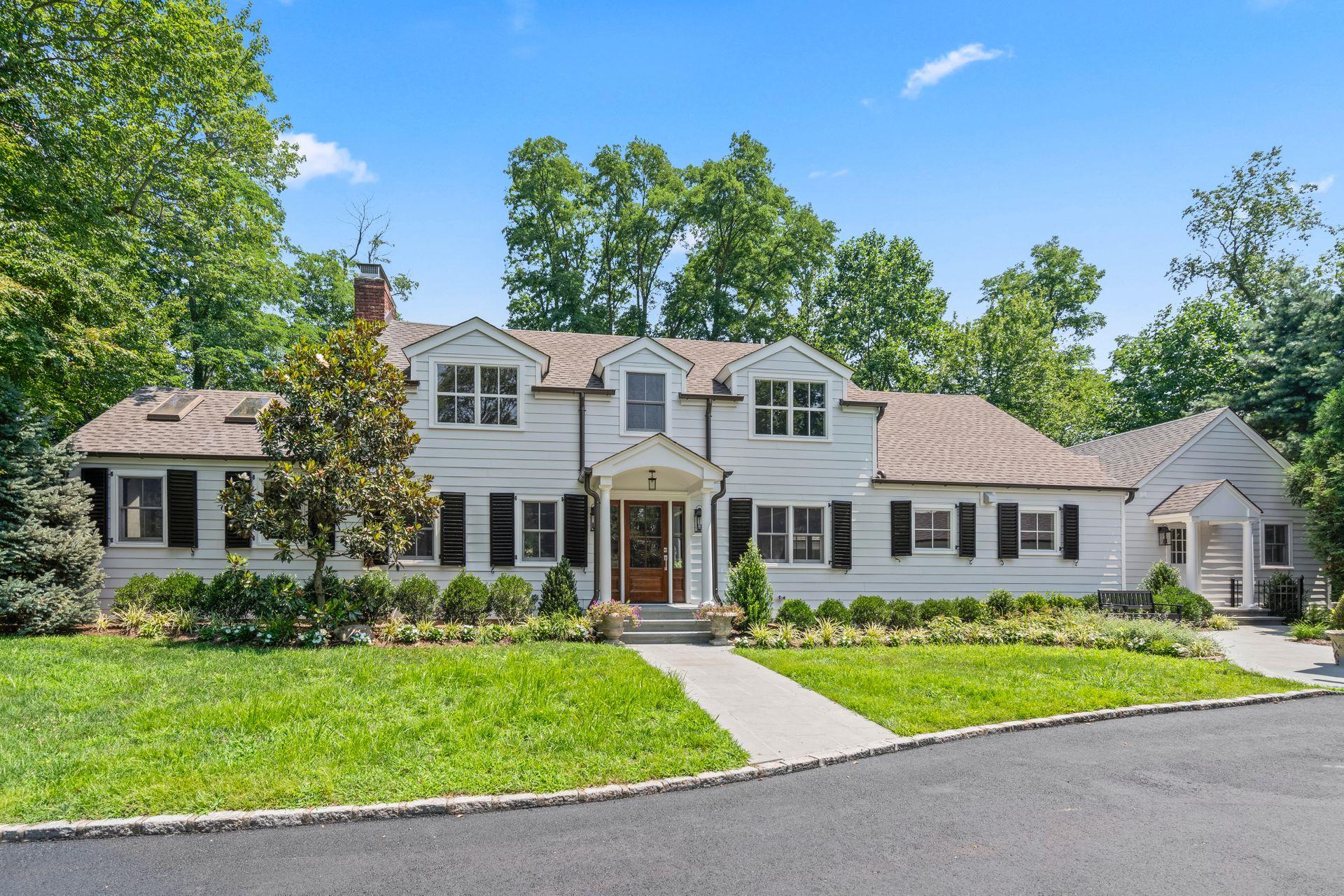 1692 Route 25A/ Private RD, Laurel Hollow, NY 11791