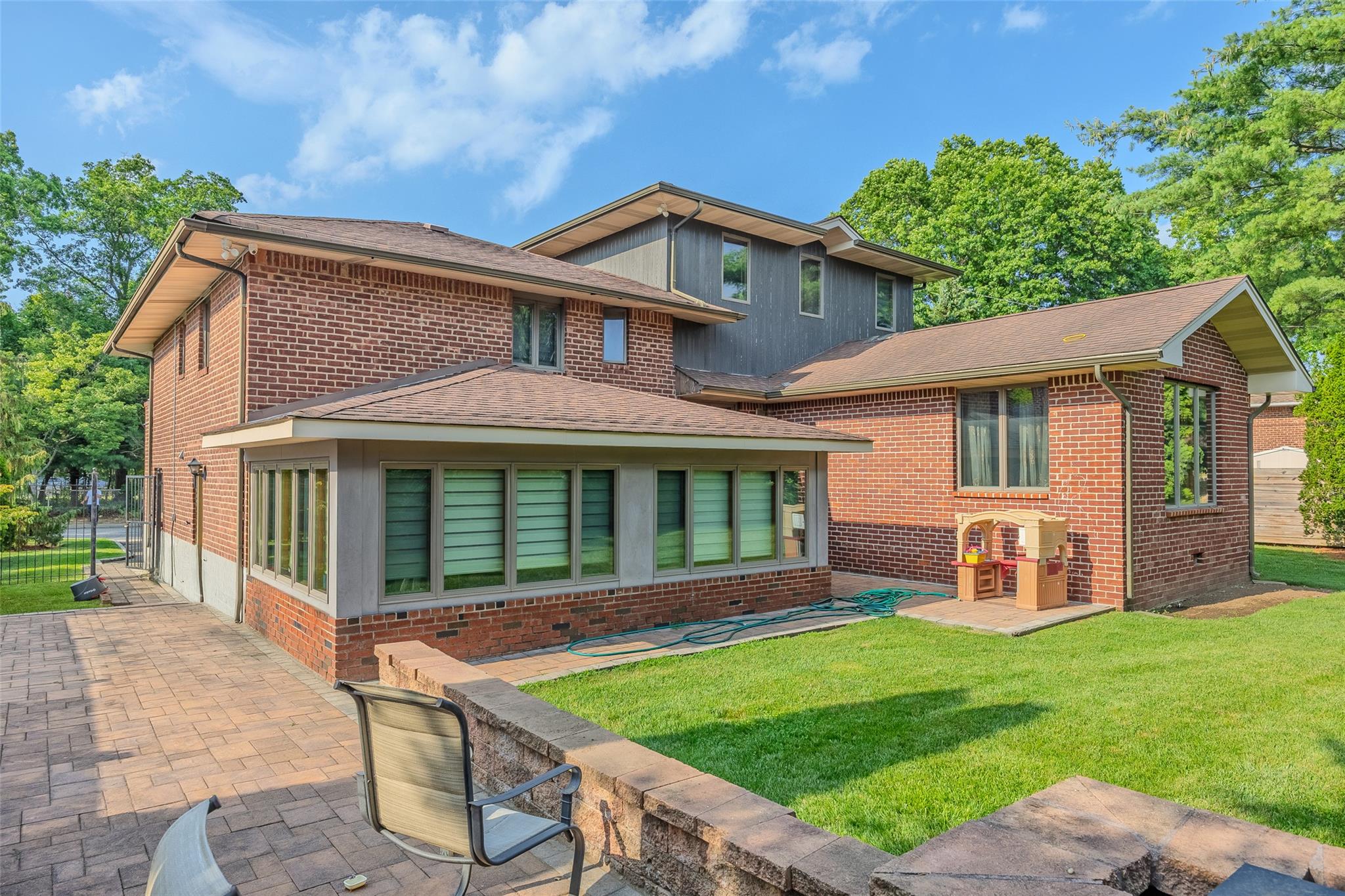 31 Morris Drive, Syosset, NY 11791