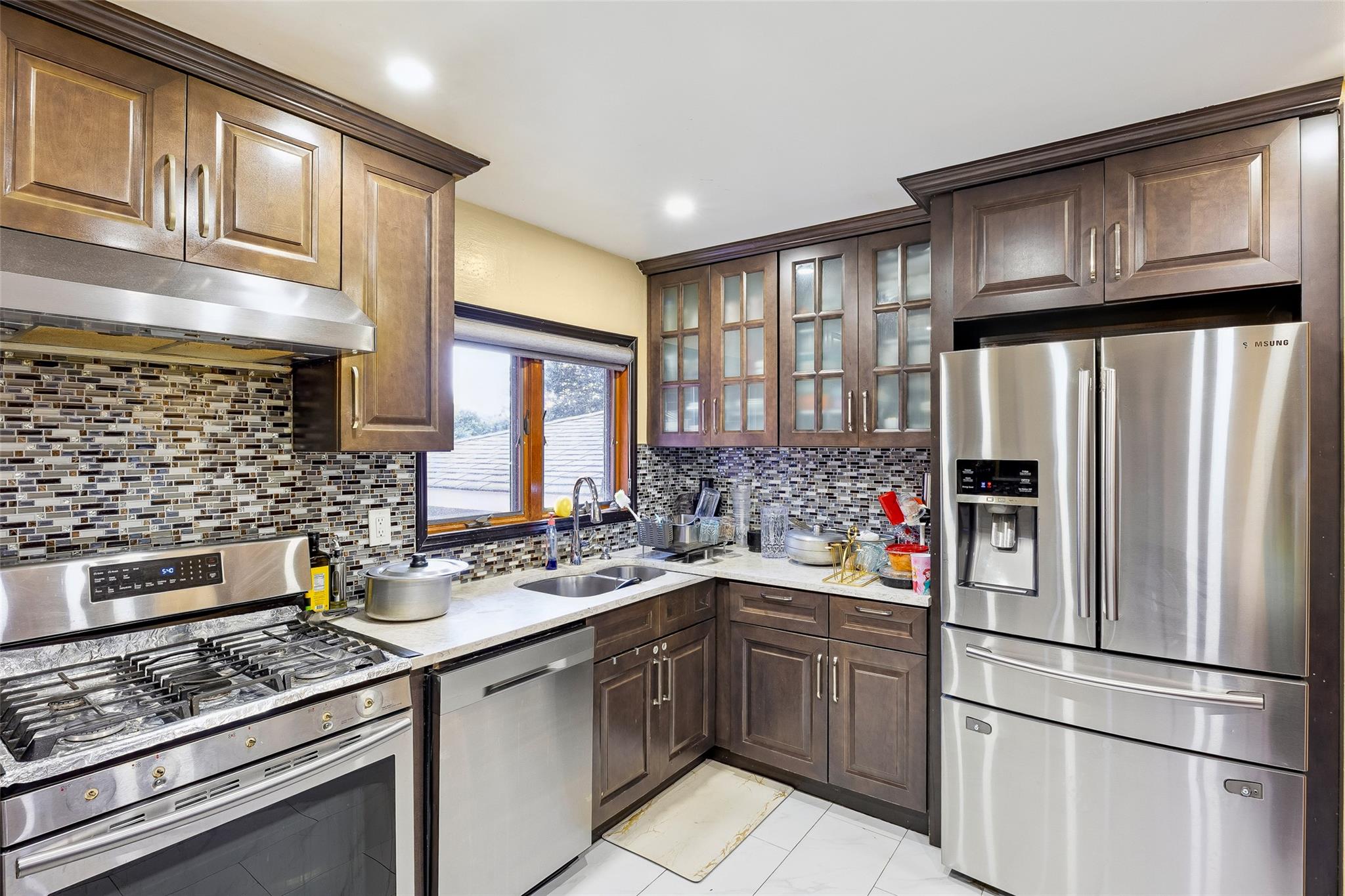 31 Morris Drive, Syosset, NY 11791