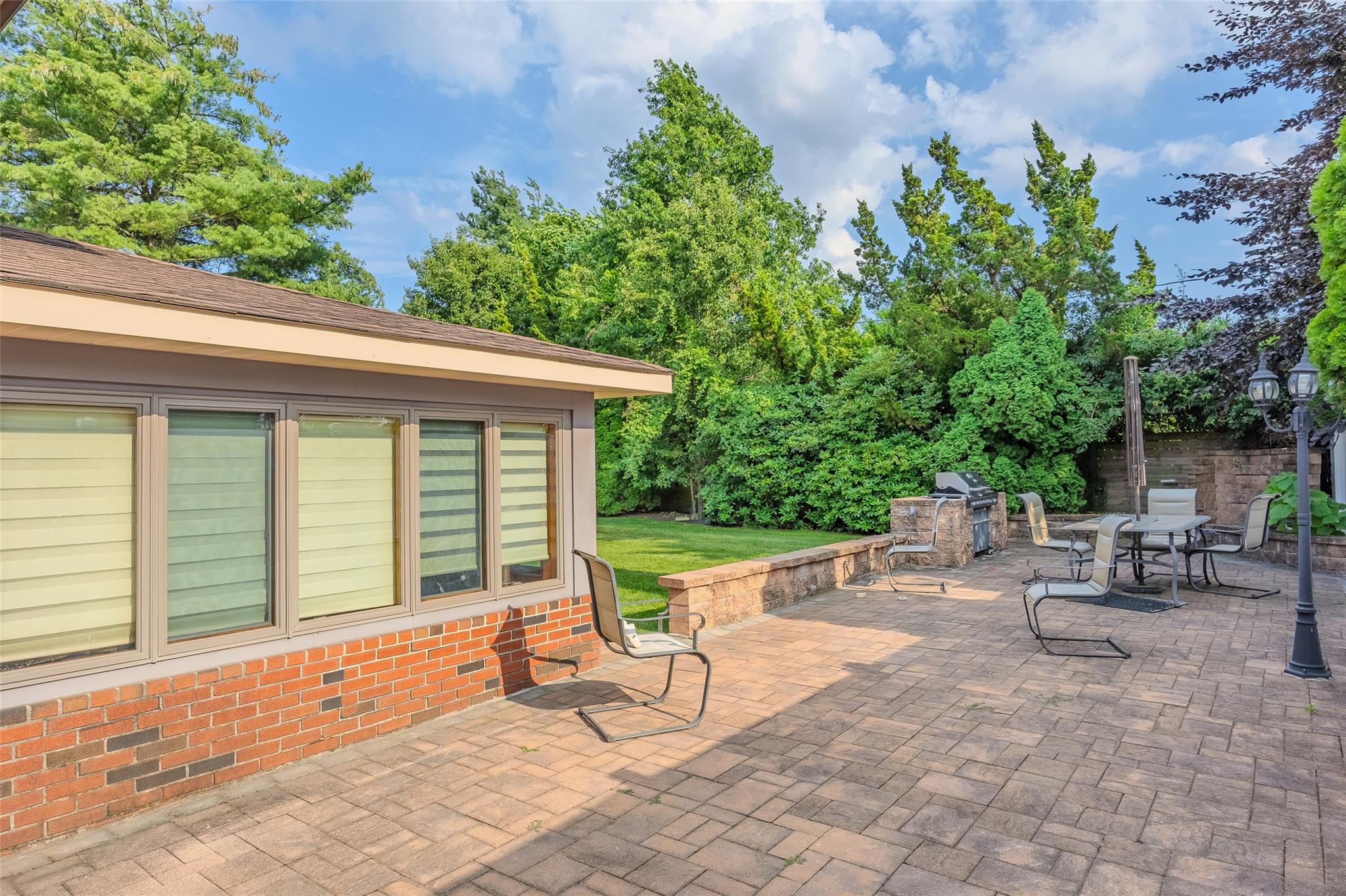 31 Morris Drive, Syosset, NY 11791