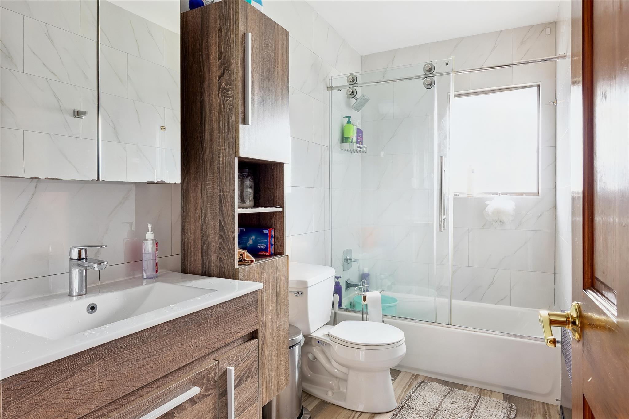 31 Morris Drive, Syosset, NY 11791